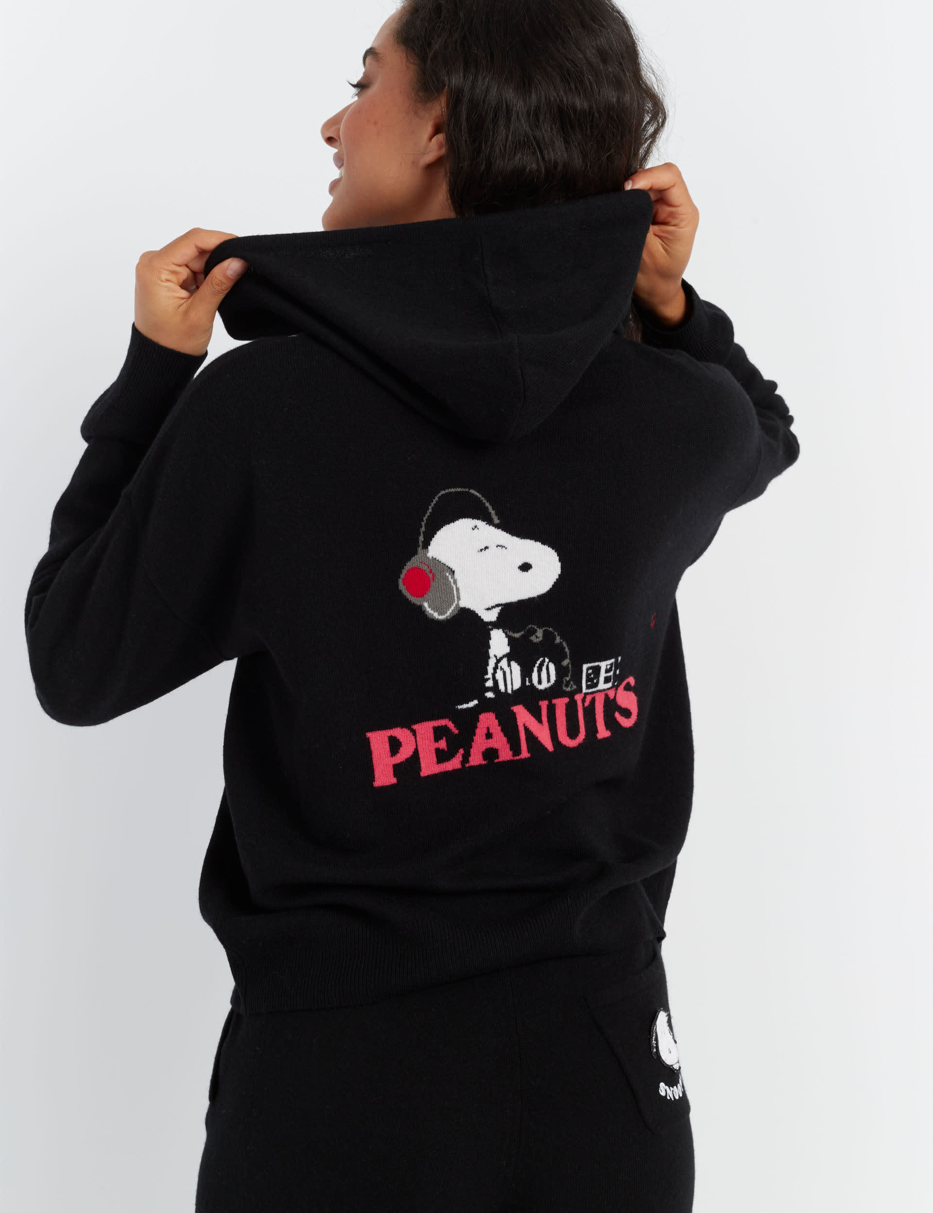 Chinti & Parker X Peanuts Women's Wool Rich Snoopy Hoodie with Cashmere - Black, Black