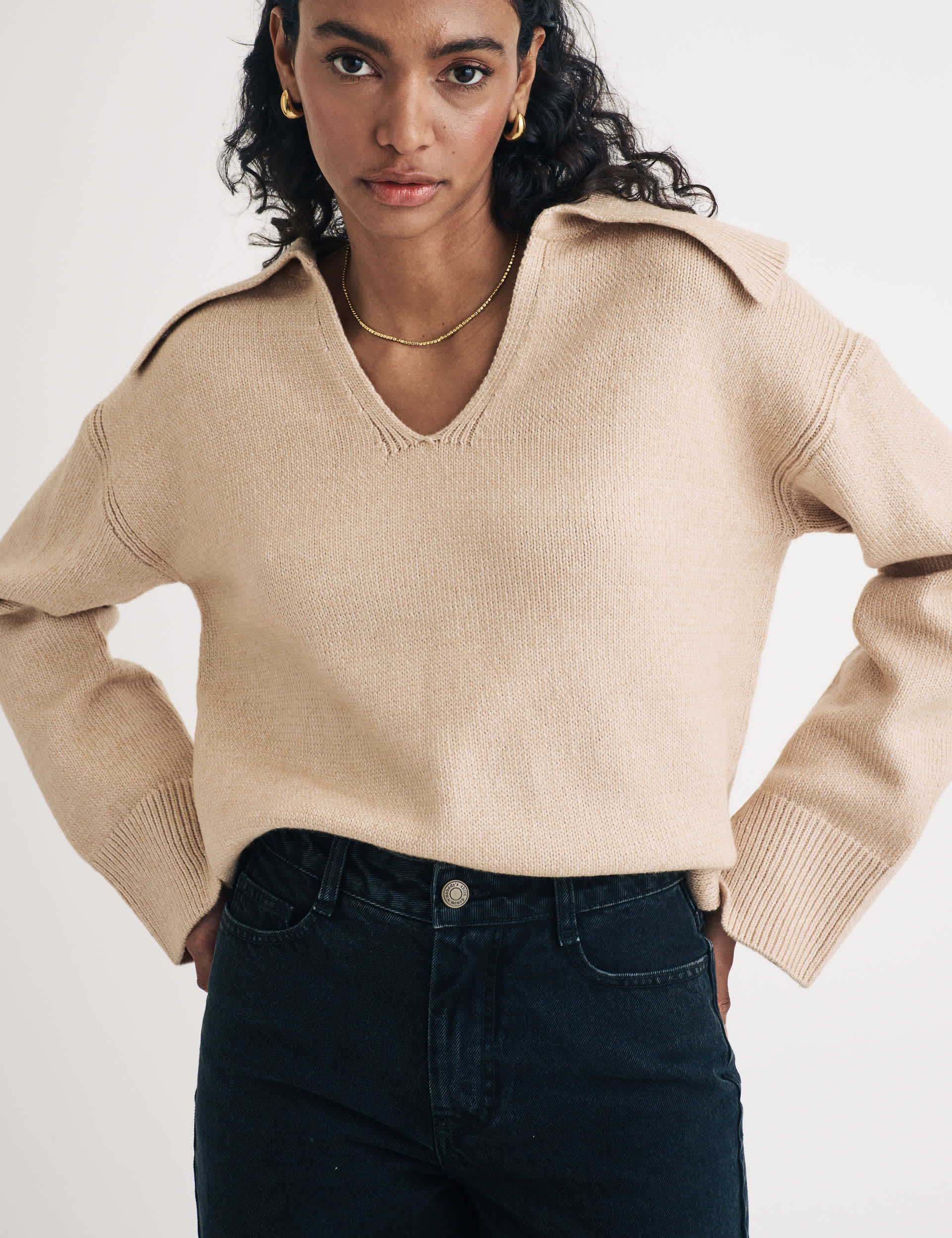 Nobody'S Child Women's Collared V-Neck Relaxed Jumper