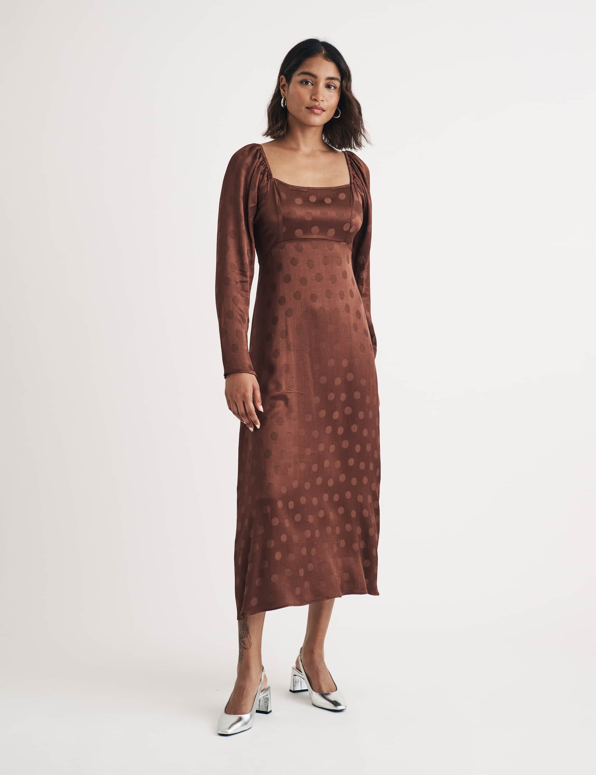 Nobody'S Child Women's Jacquard Spot Print Square Neck Midi Dress - 12 - Brown, Brown