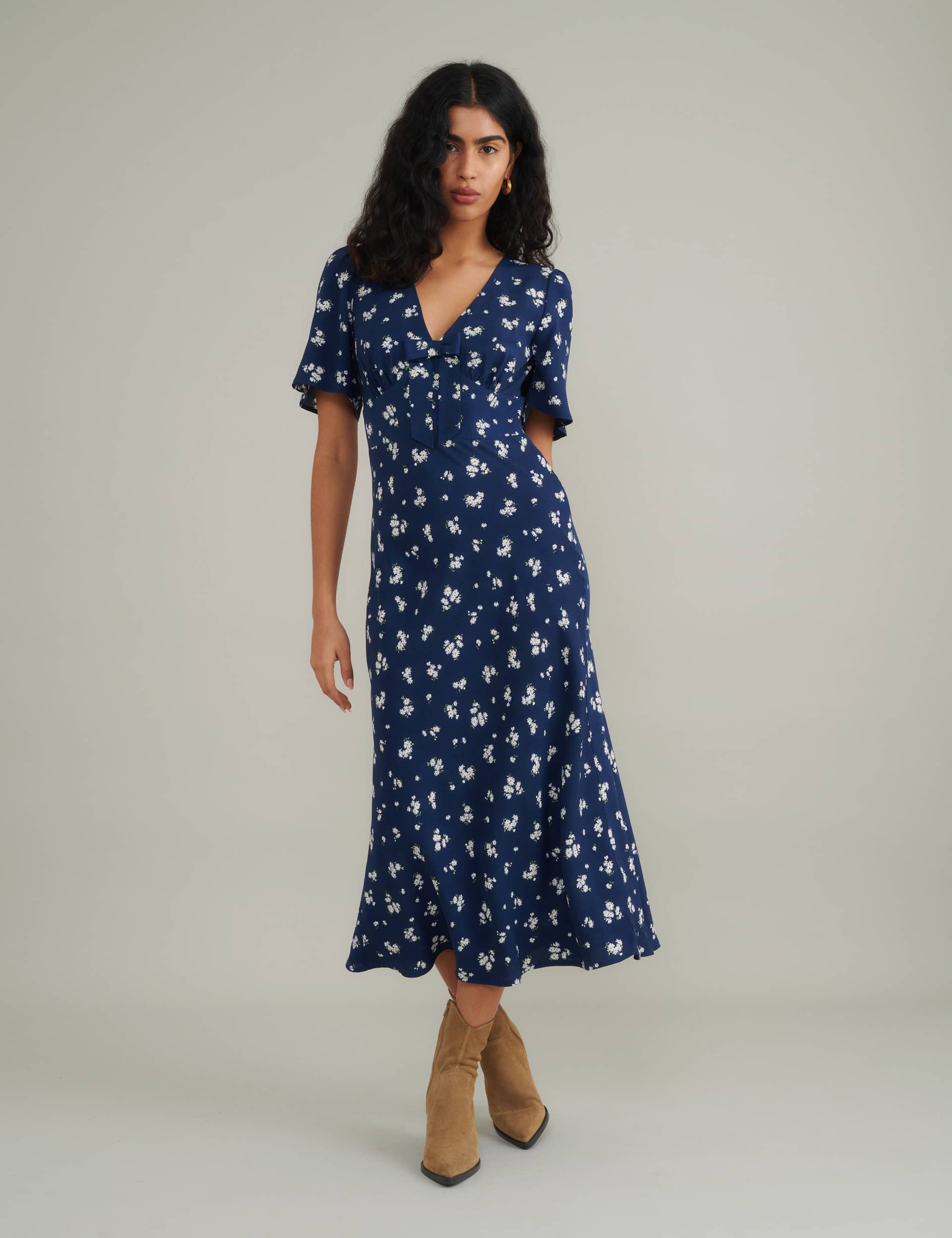 Nobody'S Child Women's Floral V-Neck Midi Tea Dress - 12REG - Navy Mix, Navy Mix