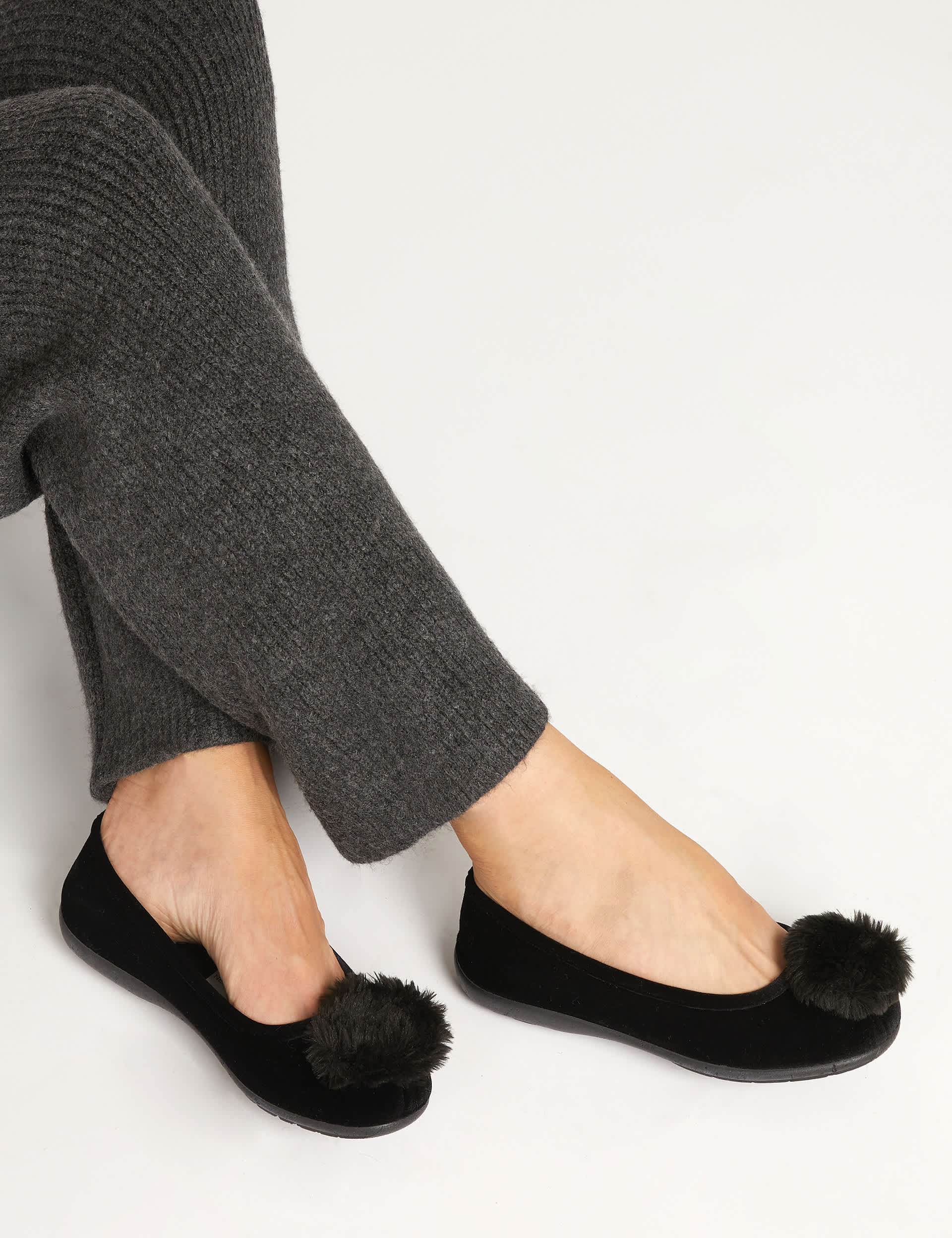 Jones Bootmaker Women's Pom Pom Ballerina Slippers - 6 - Black, Black,Navy