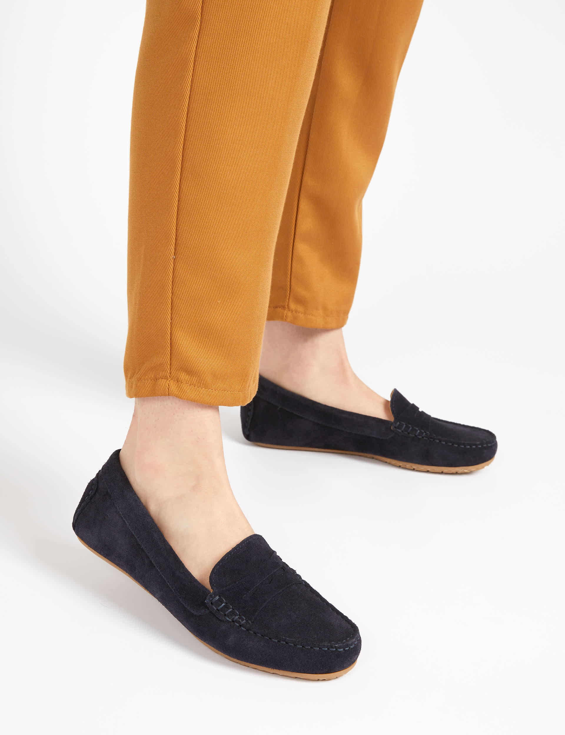 Jones Bootmaker Women's Suede Slip On Loafers - 6 - Navy, Navy,Sand