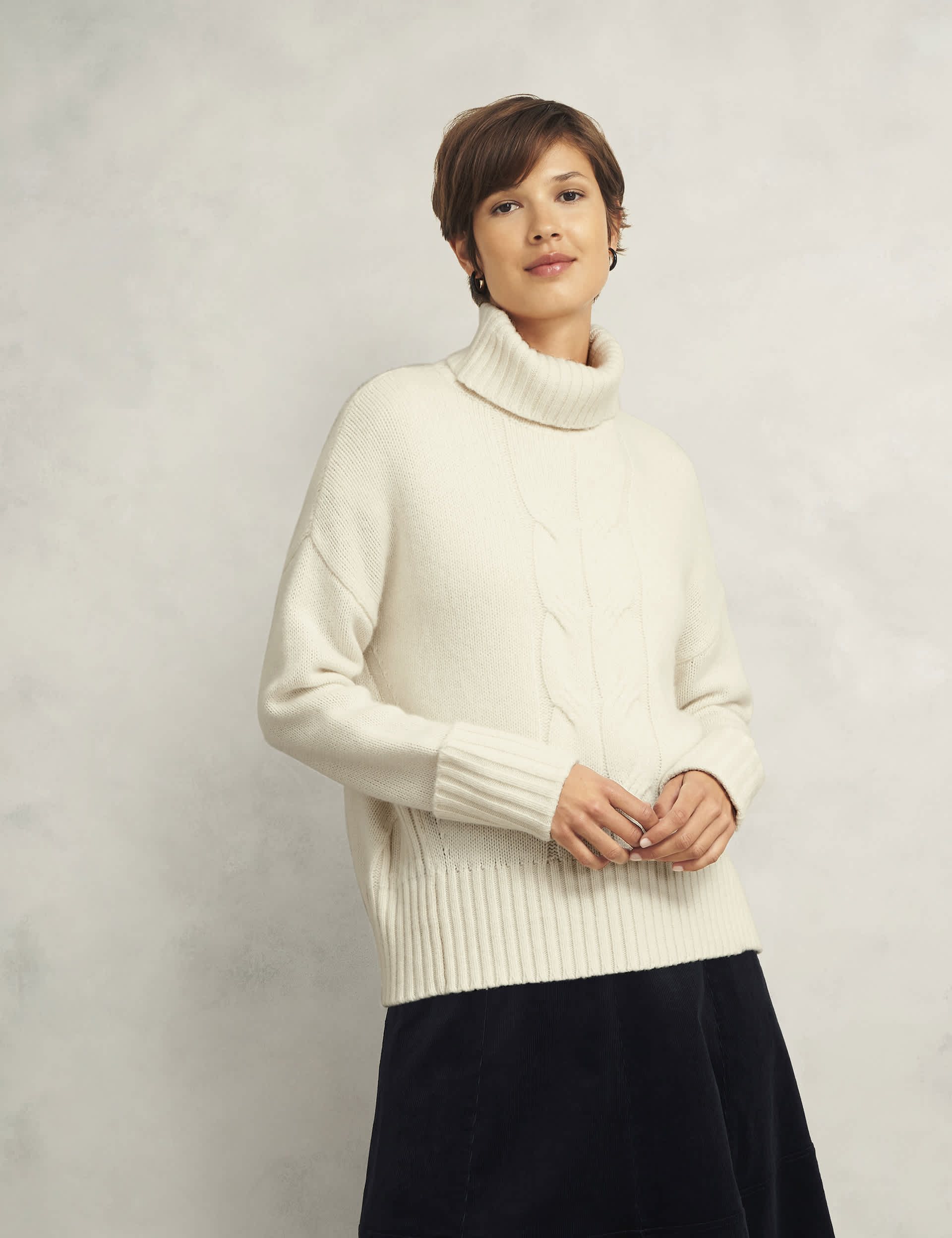 Hobbs Women's Wool Blend Cable Knit Roll Neck Jumper - Ivory, Ivory