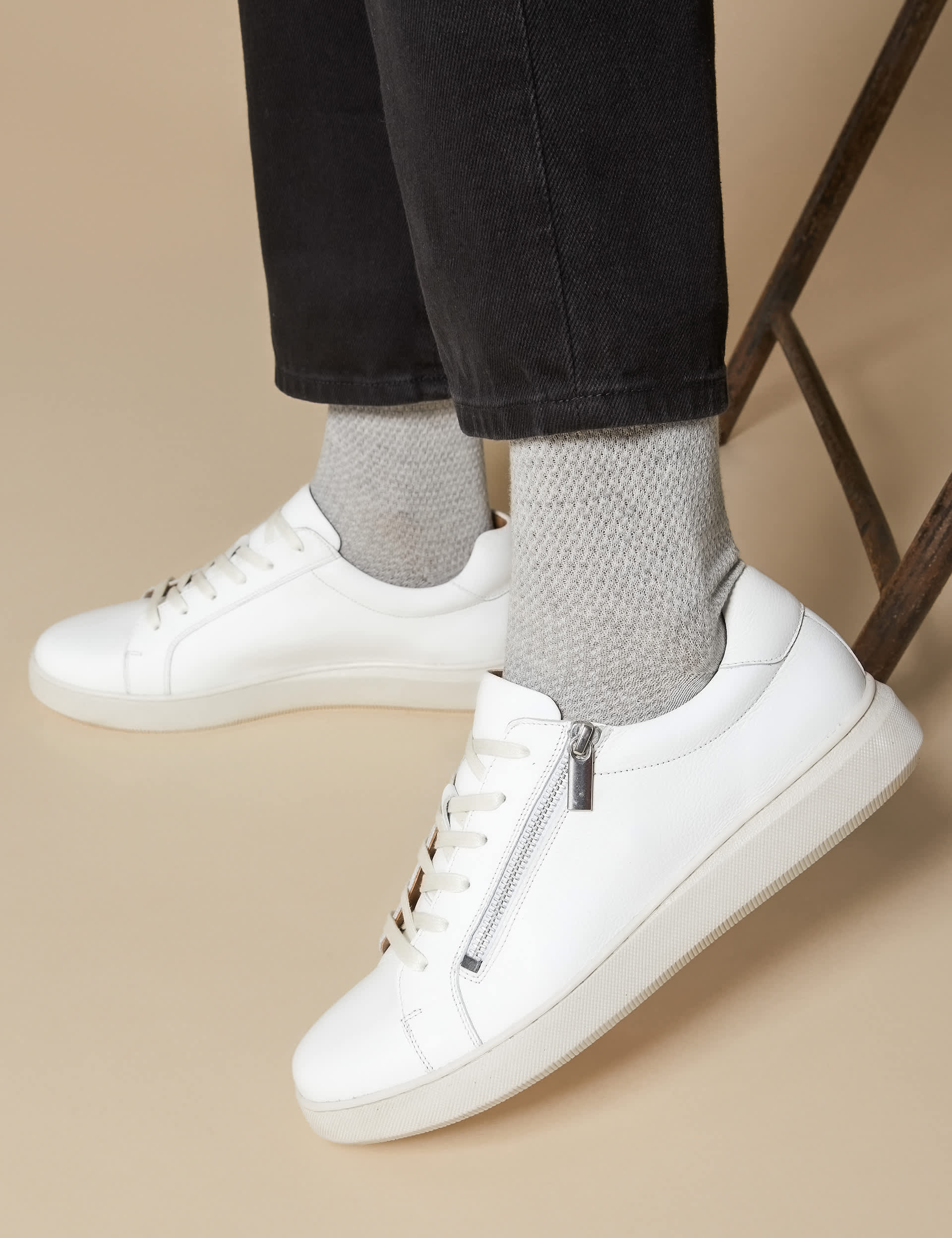 Jones Bootmaker Men's Leather Side Zip Lace Up Trainers