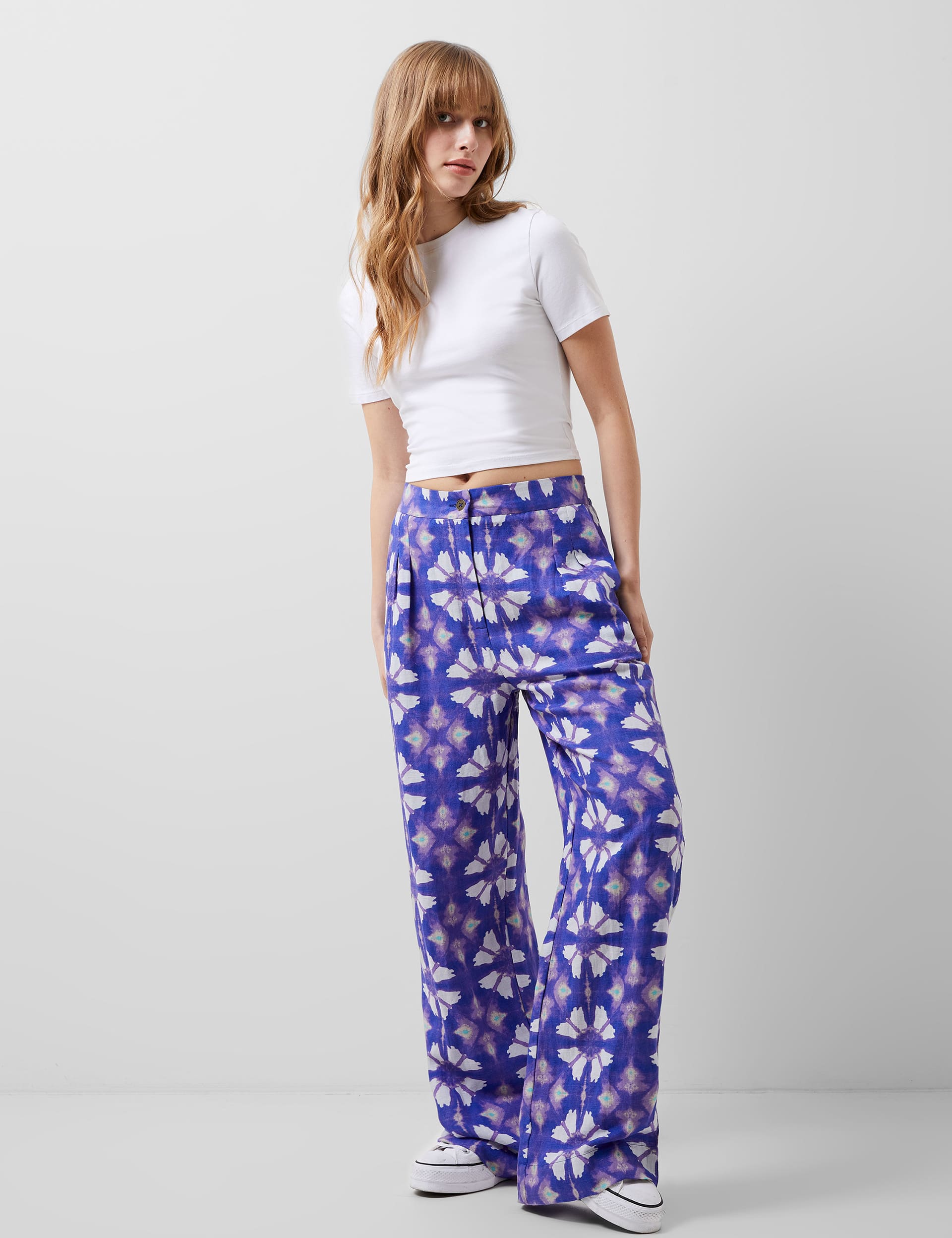 French Connection Women's Linen Blend Floral Pintuck Wide Leg Trousers - 6 - Blue, Blue