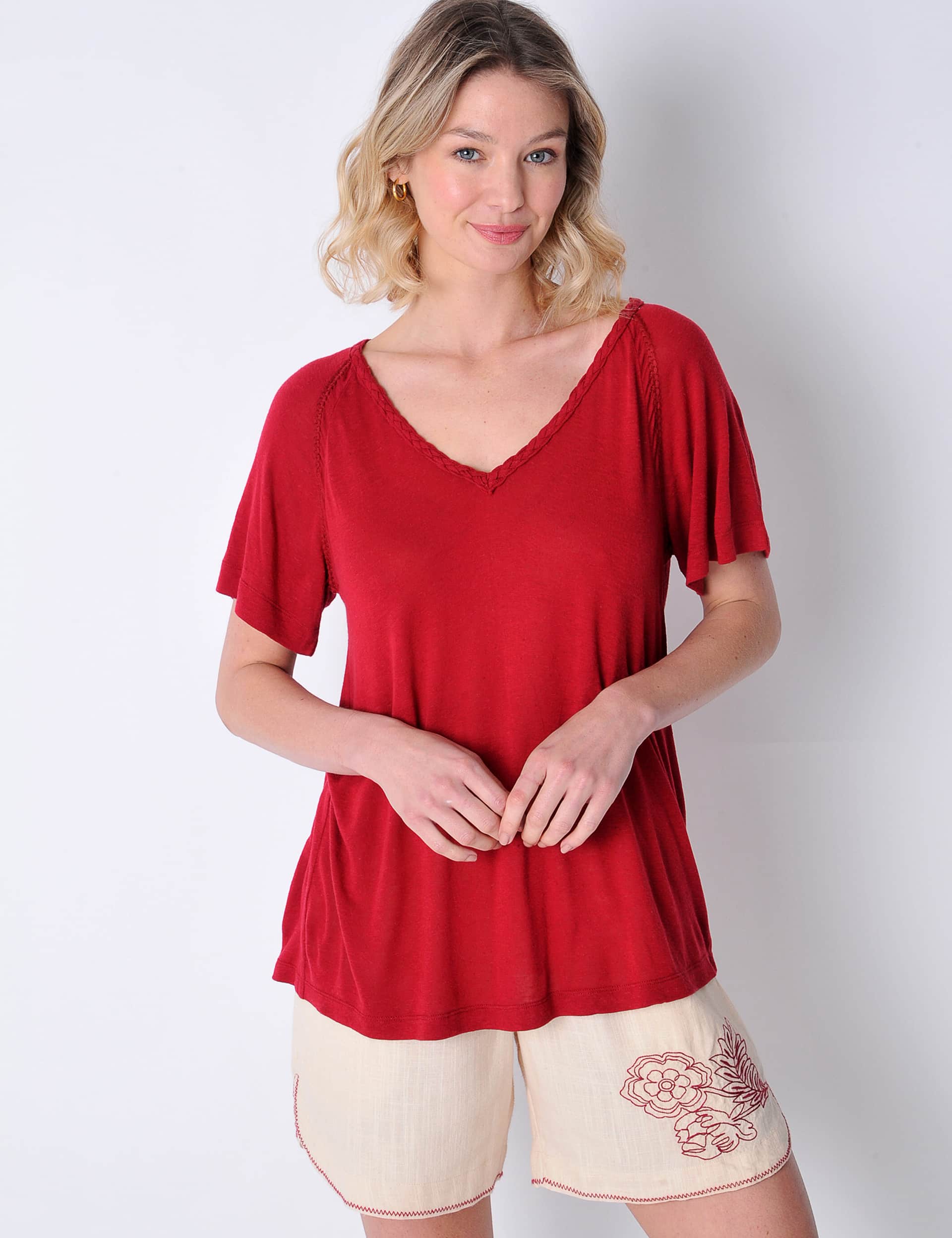 Burgs Women's V-Neck T-Shirt with Linen