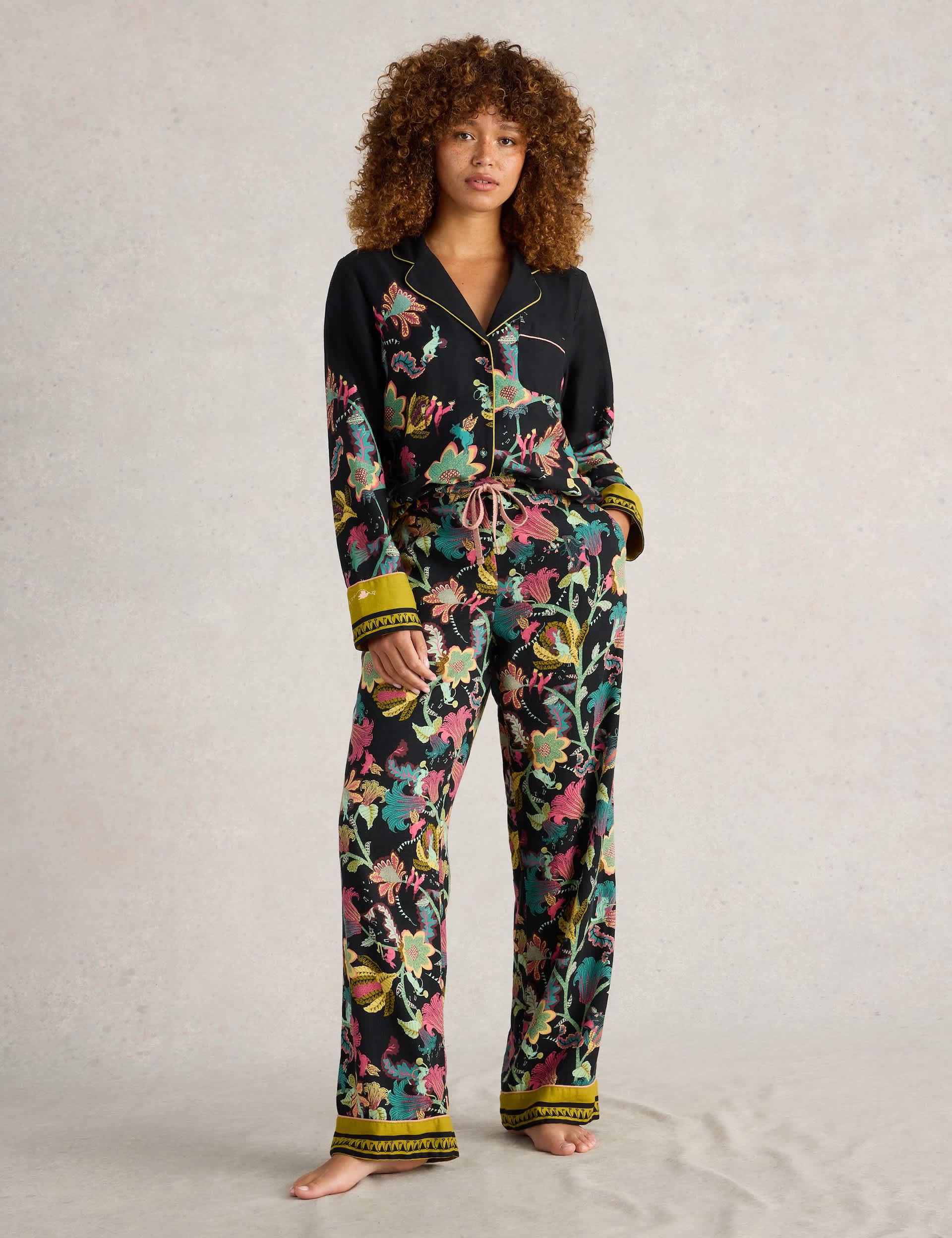 White Stuff Women's Cotton Rich Floral Print Pyjama Bottoms - MREG - Black Mix, Black Mix