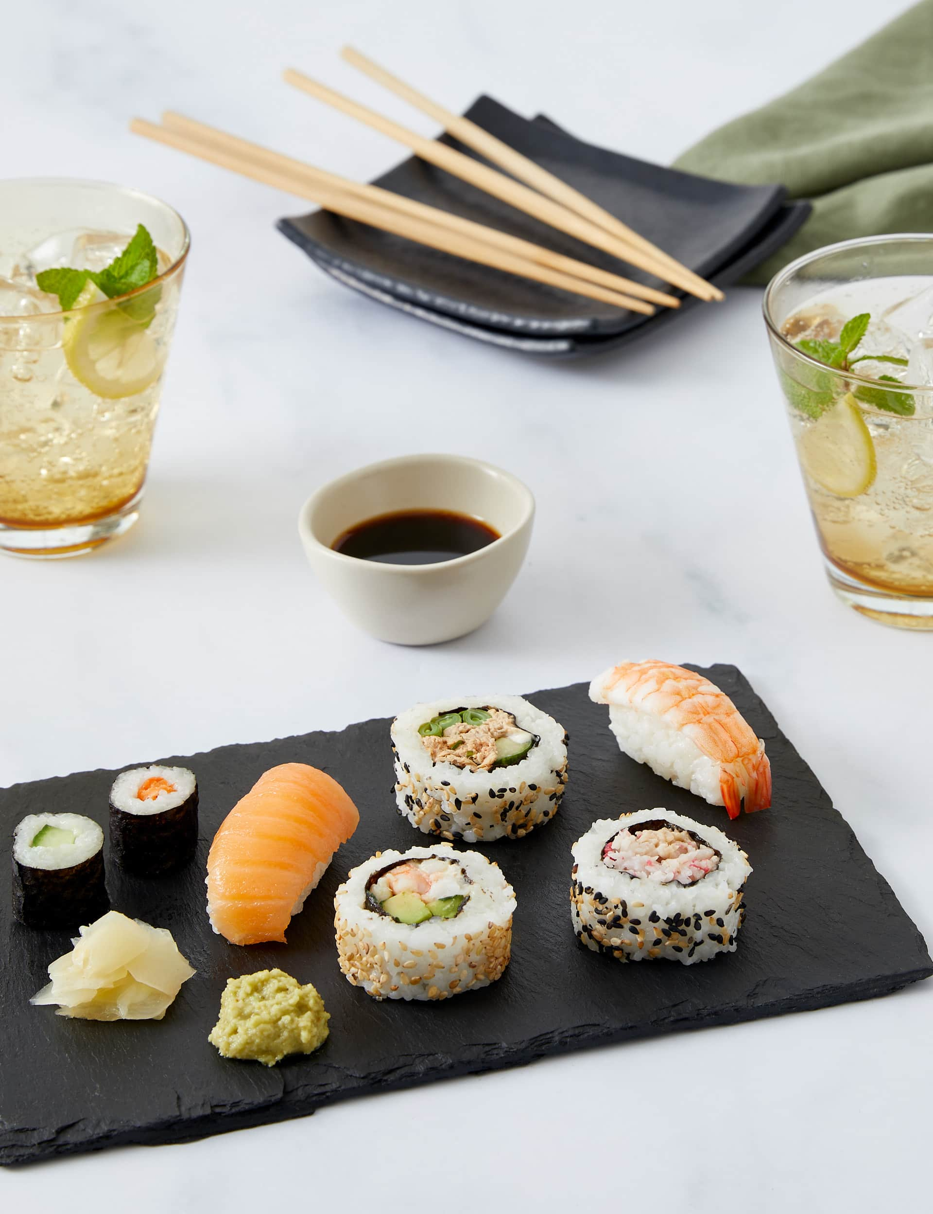 ClassicSushiPlatter(Serves4)