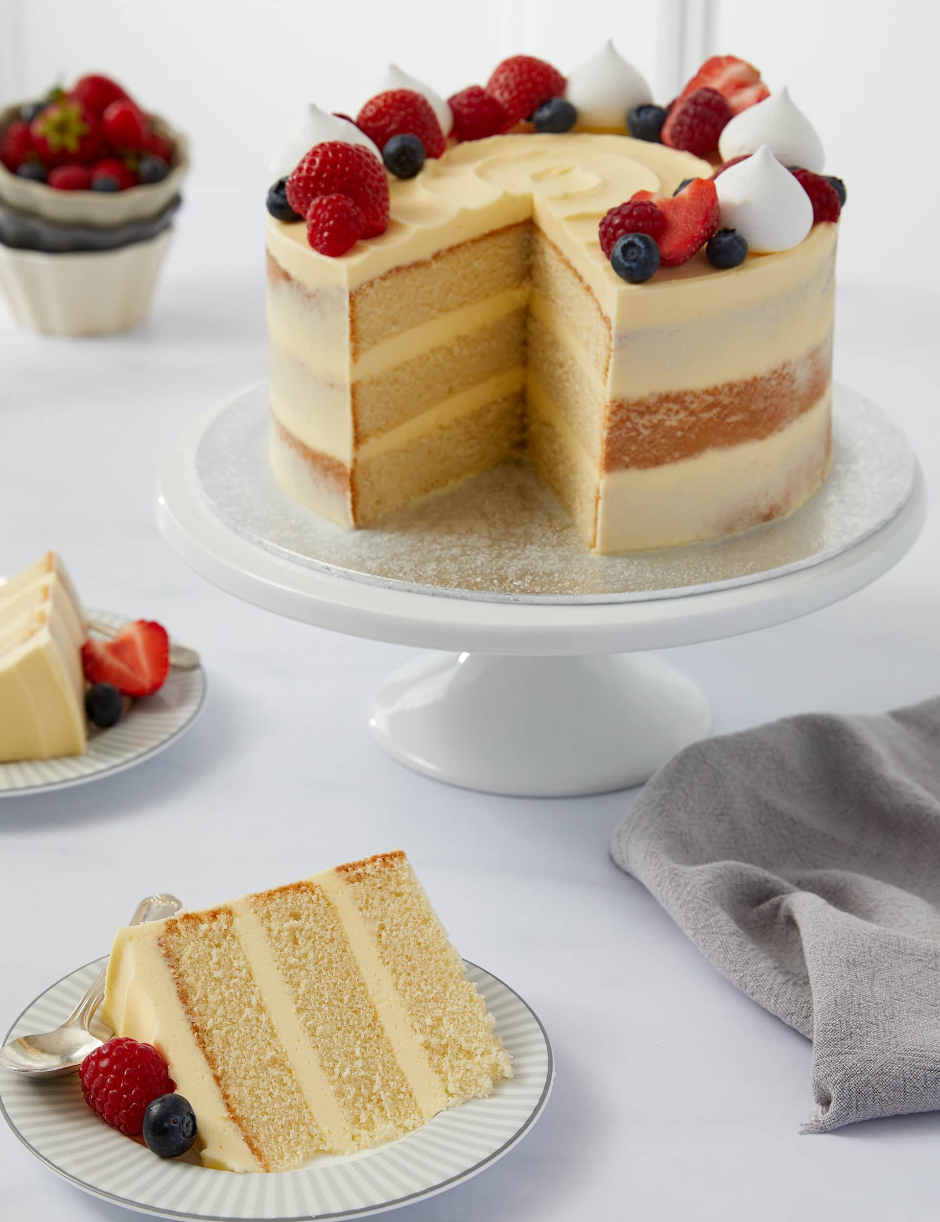 VanillaNakedCake(Serves24)