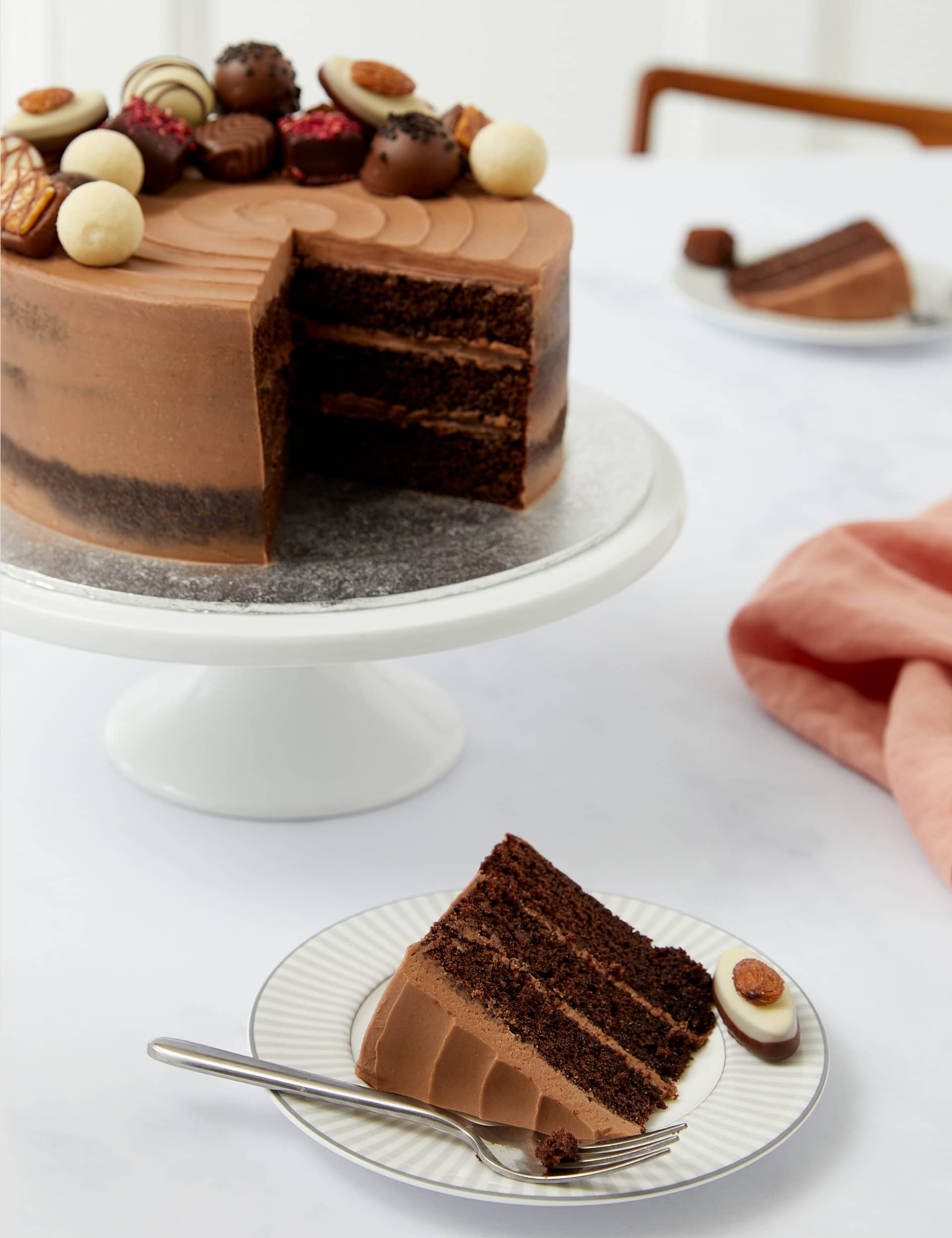 ChocolateNakedCake(Serves24)