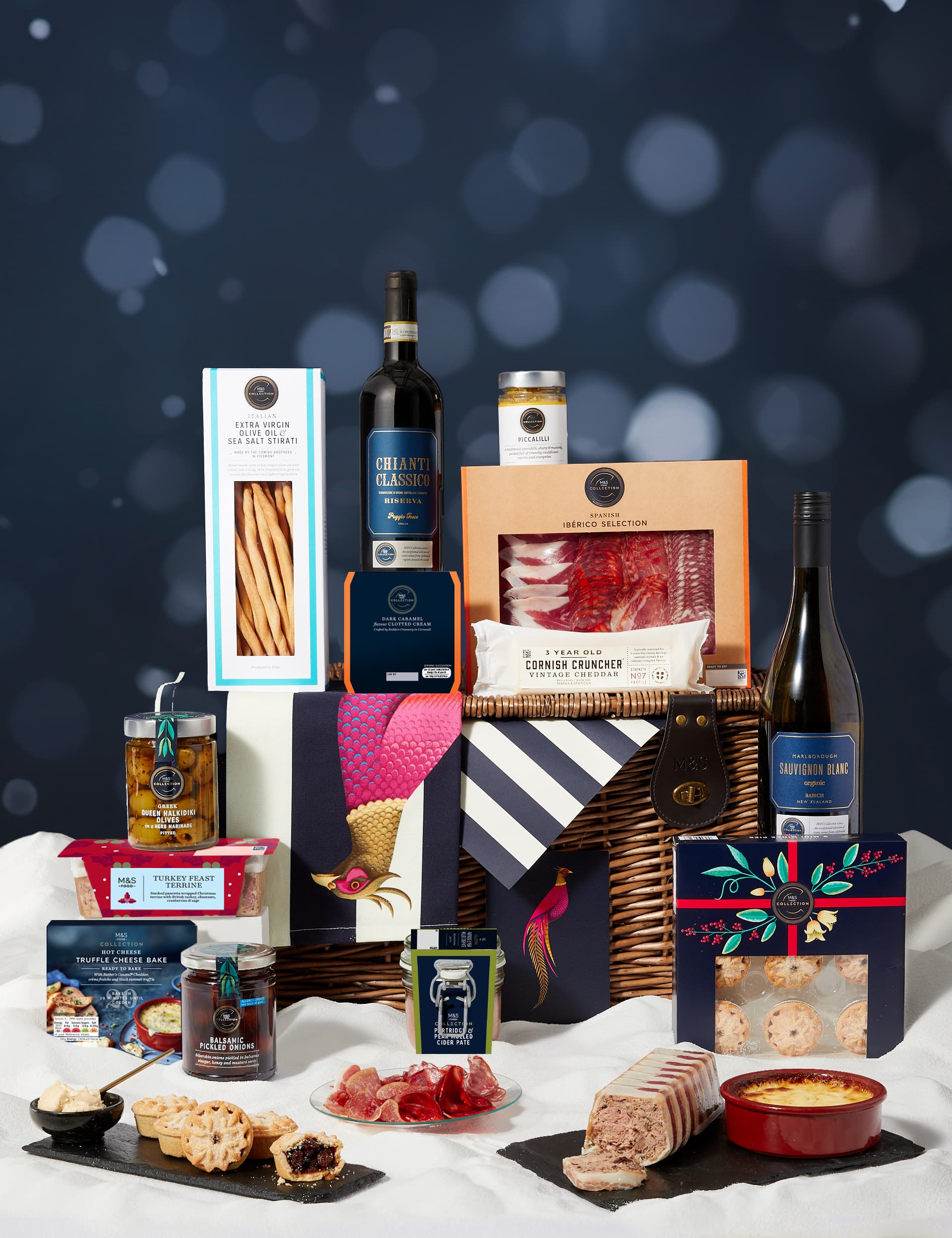 The M&S Collection Festive Feast Hamper (Delivery from 20th December 2024)