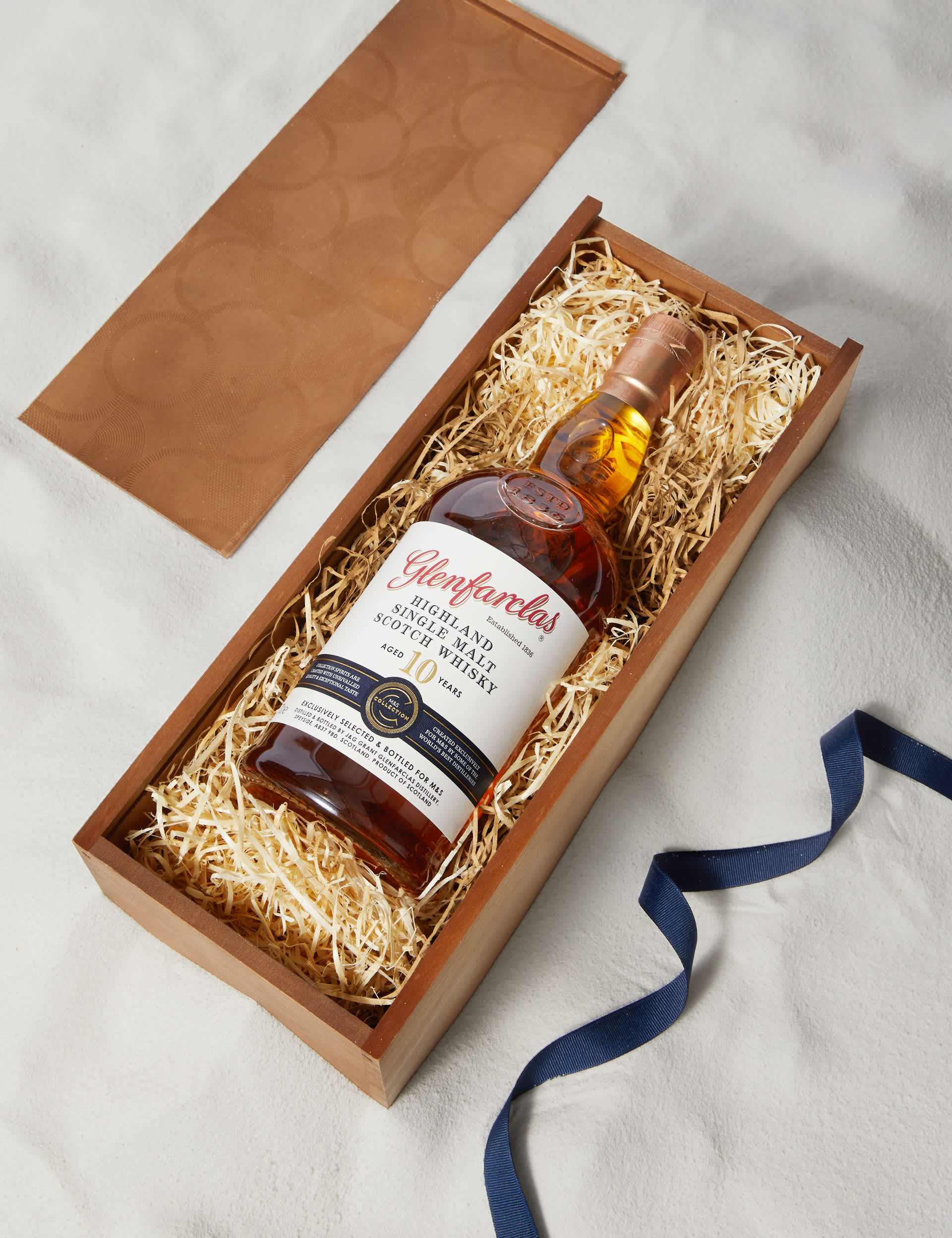 M&S Collection Highland Single Malt Whisky Gift