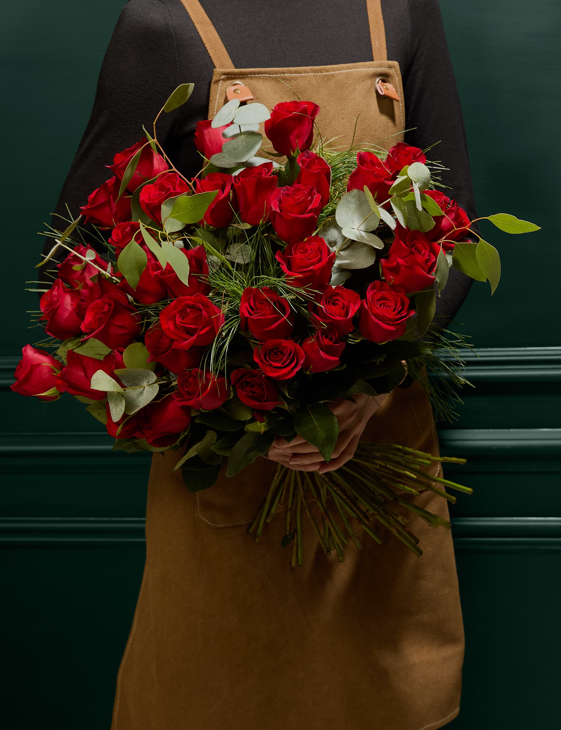 M&S Luxury Red Rose Christmas Bouquet (Delivery from 27 Nov)