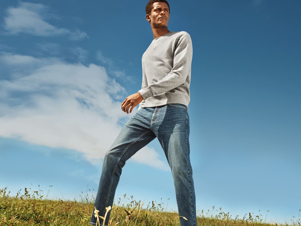 Man wearing stretchy jeans