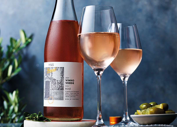 Bottle and glasses of Vinho Verde rosé