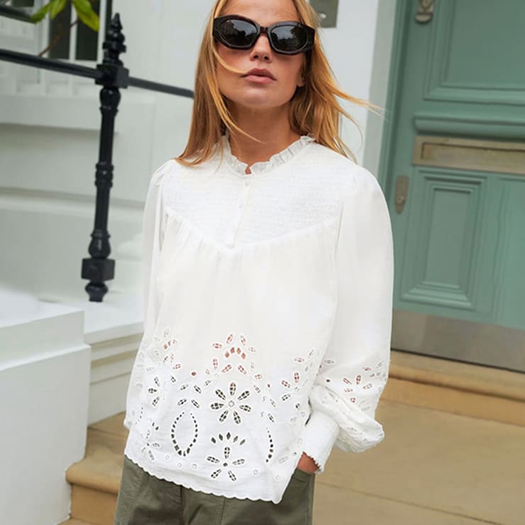 BEAUTIFUL BRODERIE ANGLAISE