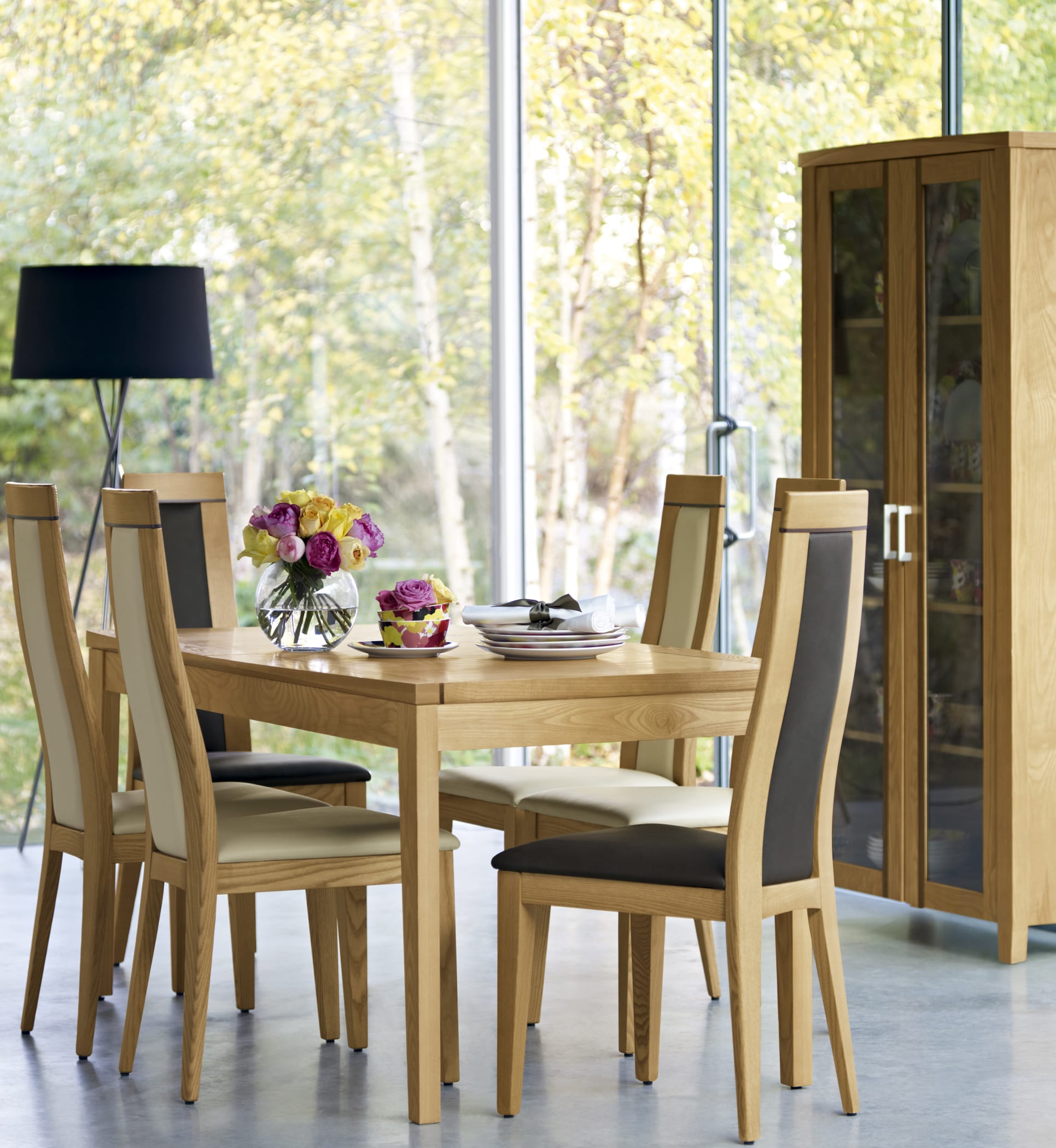 Clovelly Extending Dining Table Image 2 of 3