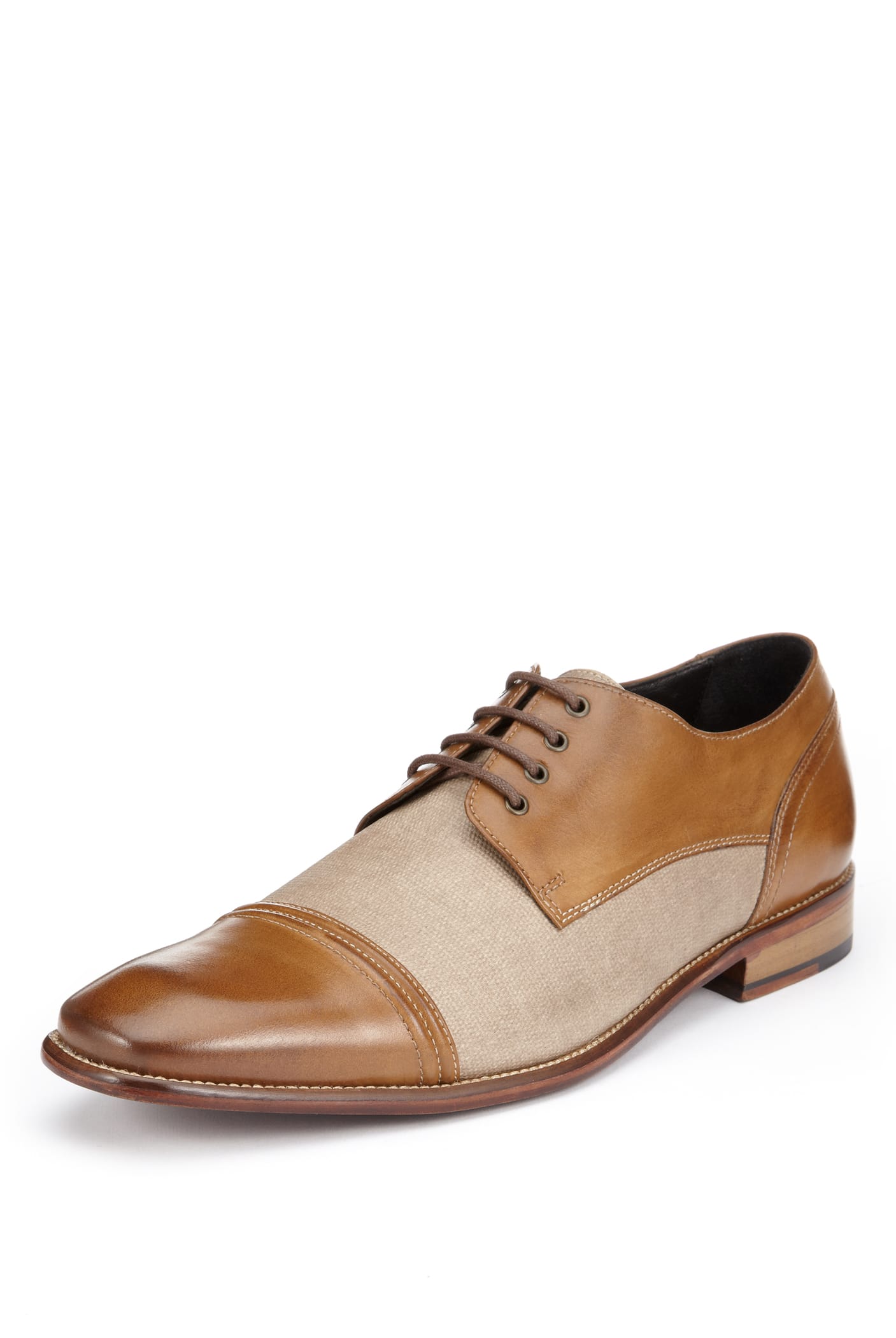Shoes cap toe clearance