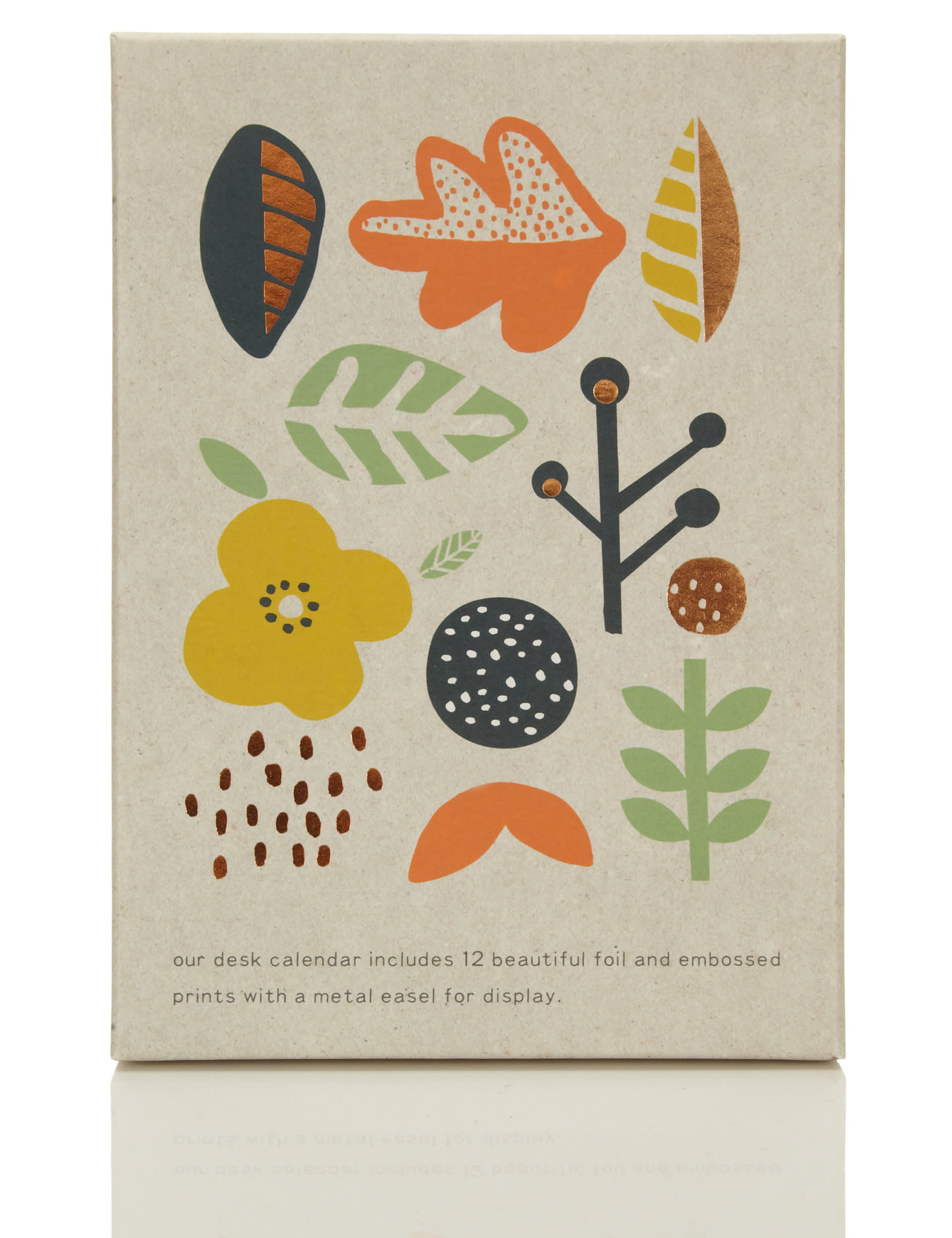 Art Easel Desk Calendar 2015 Image 2 of 4