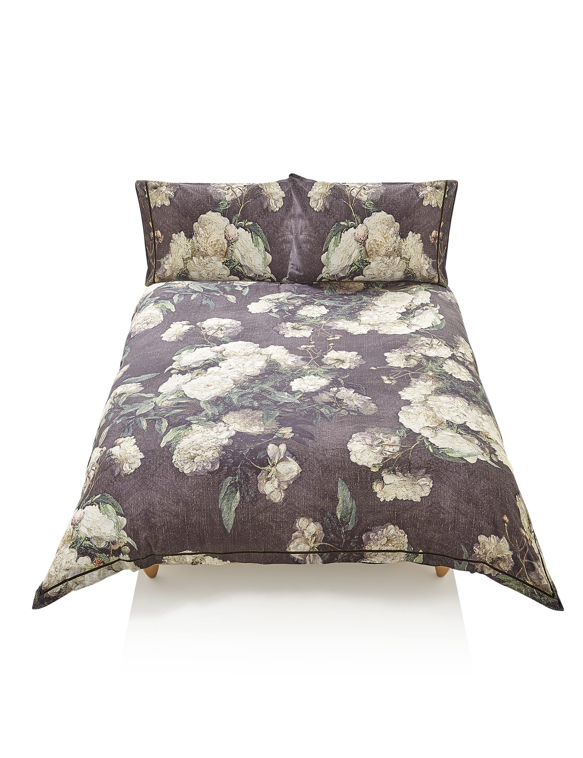 Olivia Bedding Set Image 2 of 5