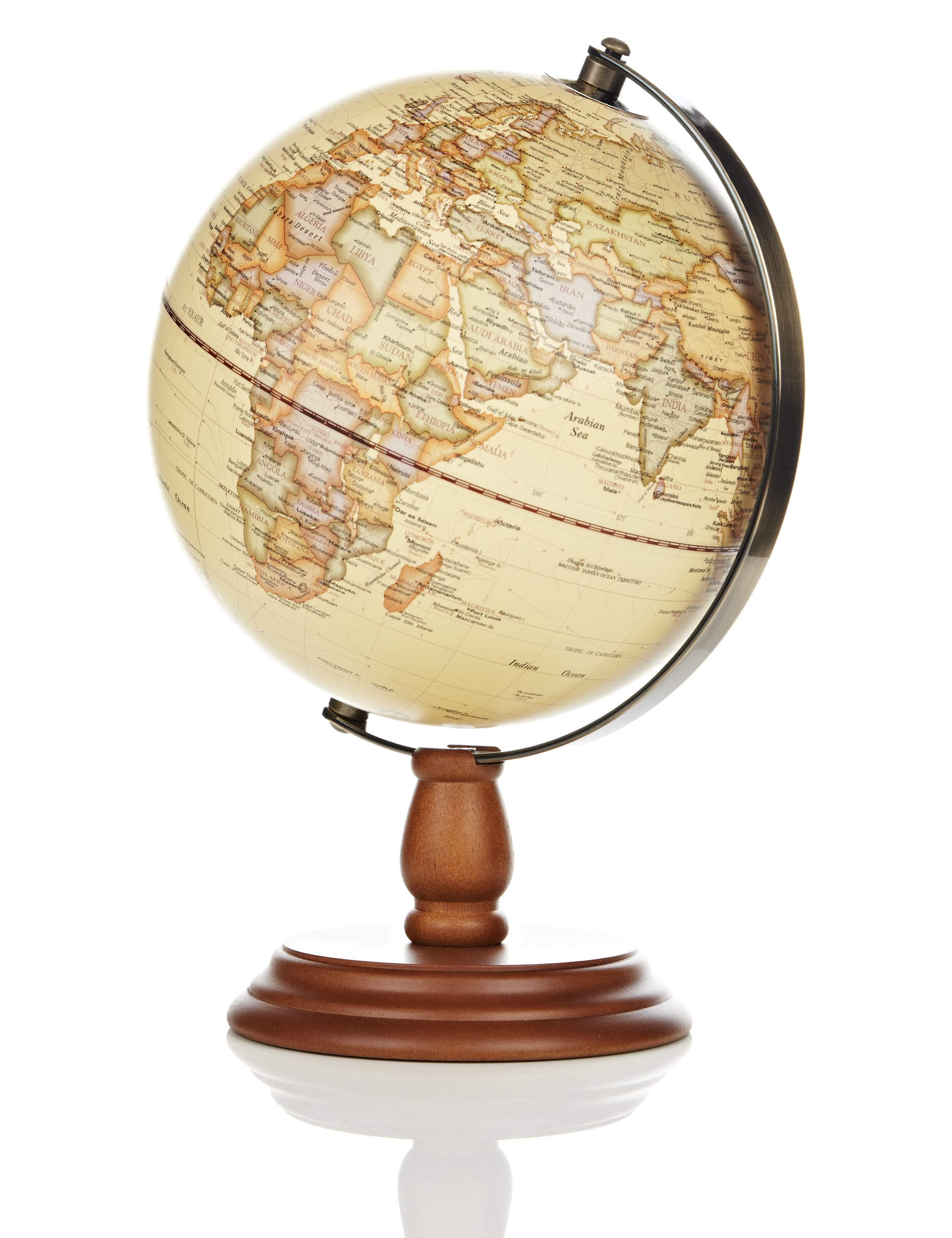 Medium Globe Image 1 of 2