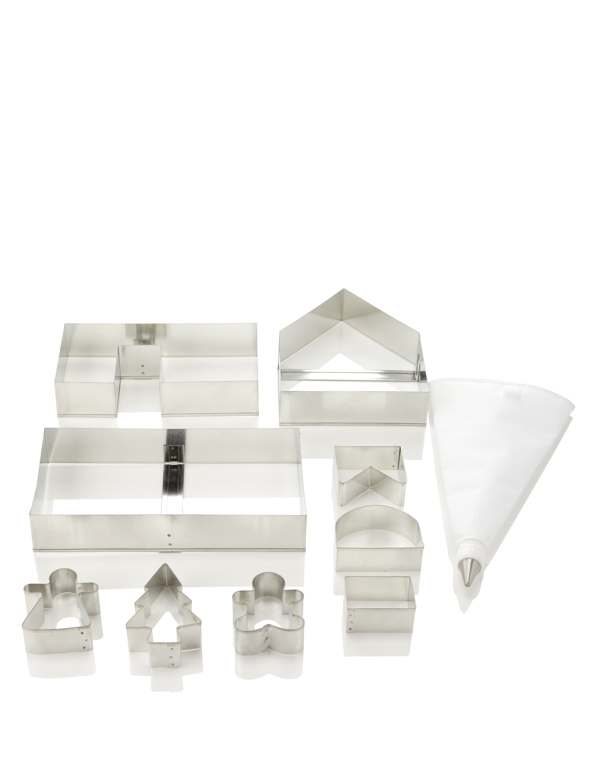 The Great British Bake Off Gingerbread House Kit Image 1 of 2