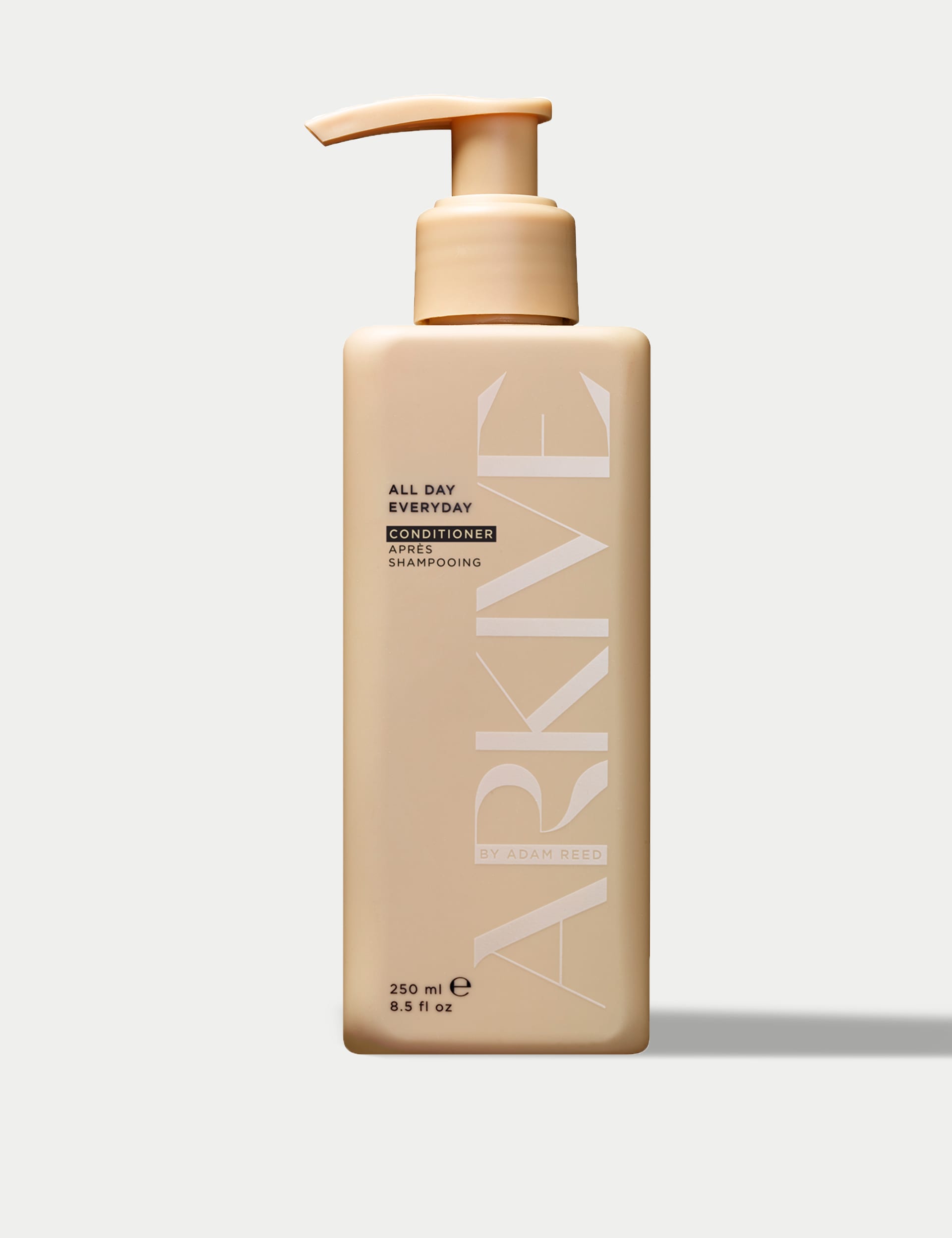 Lightweight Hair Conditioner with Baobab Protein for All Hair Types 250ml