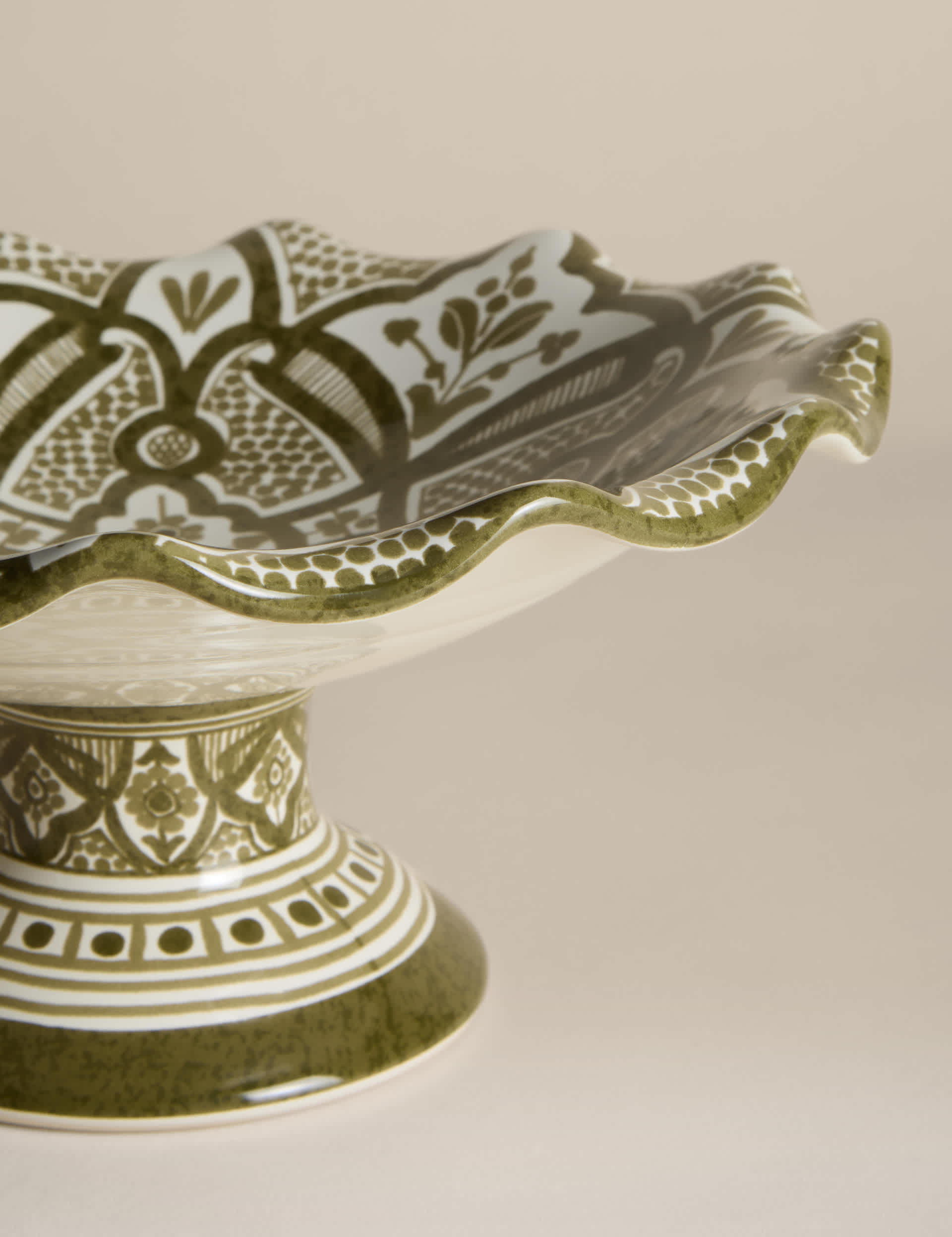 Ruffle Folk Footed Bowl | M&S | M&S