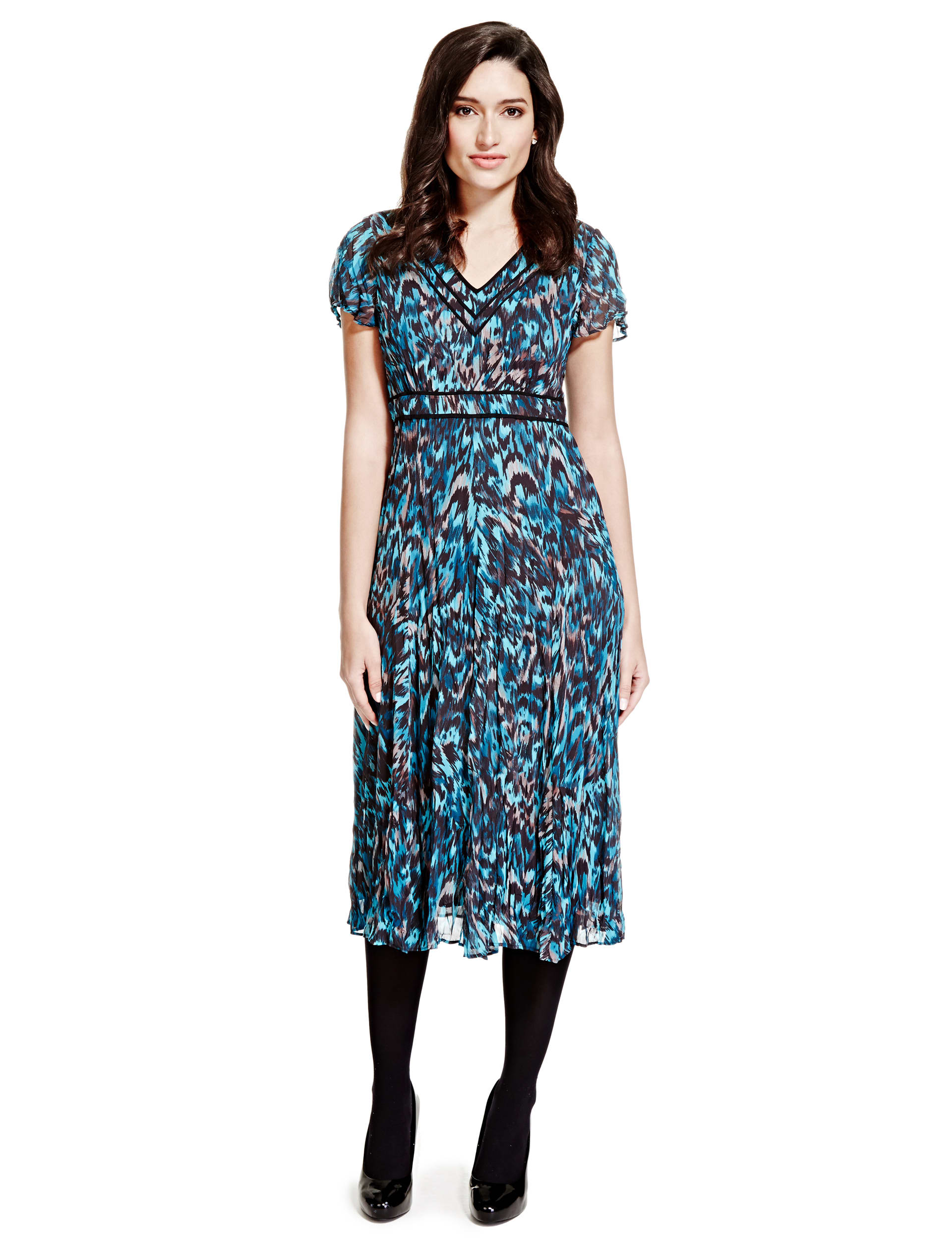 Ikat & Ombre Print Crinkle Midi Dress Image 2 of 7