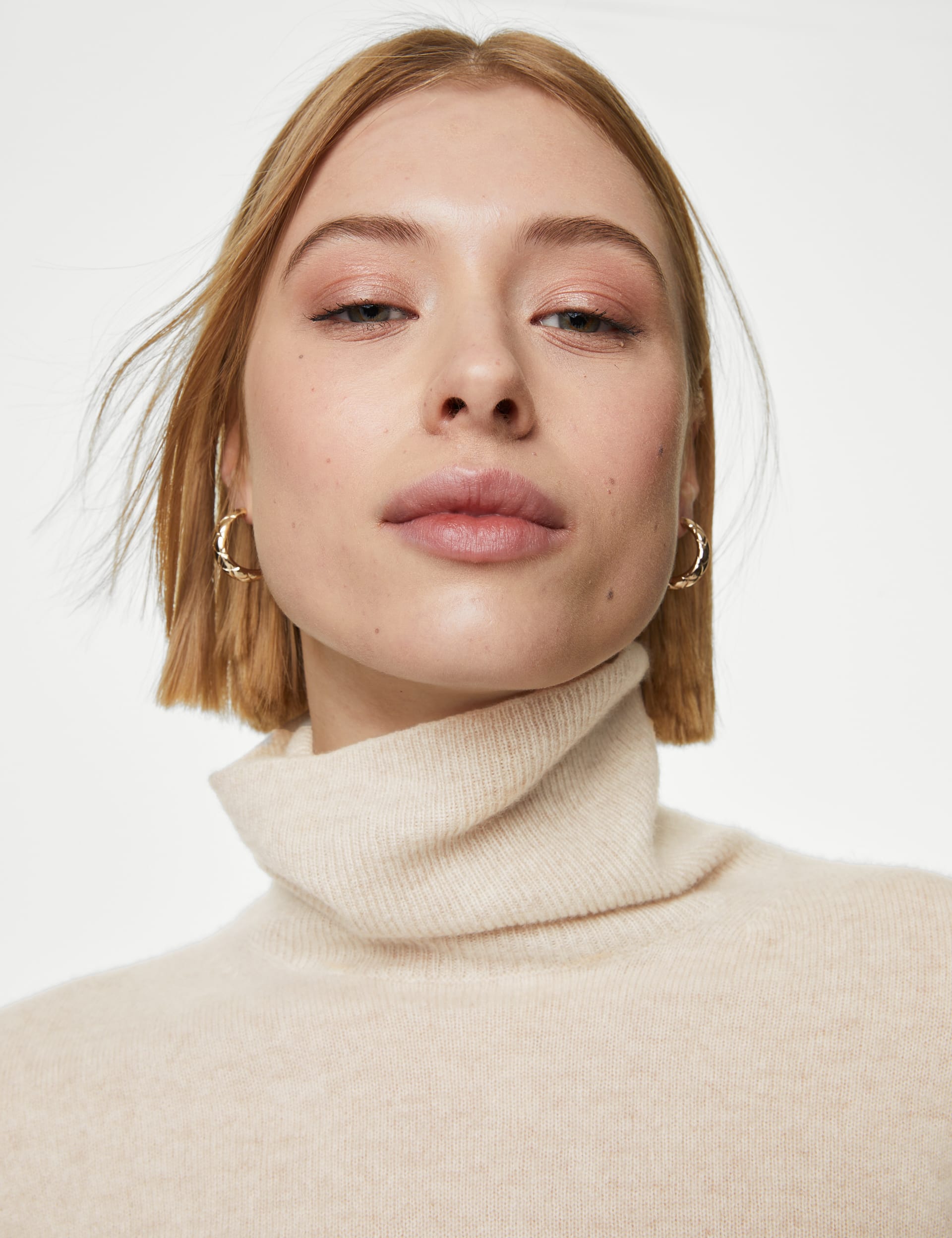 Pure Cashmere Roll Neck Jumper