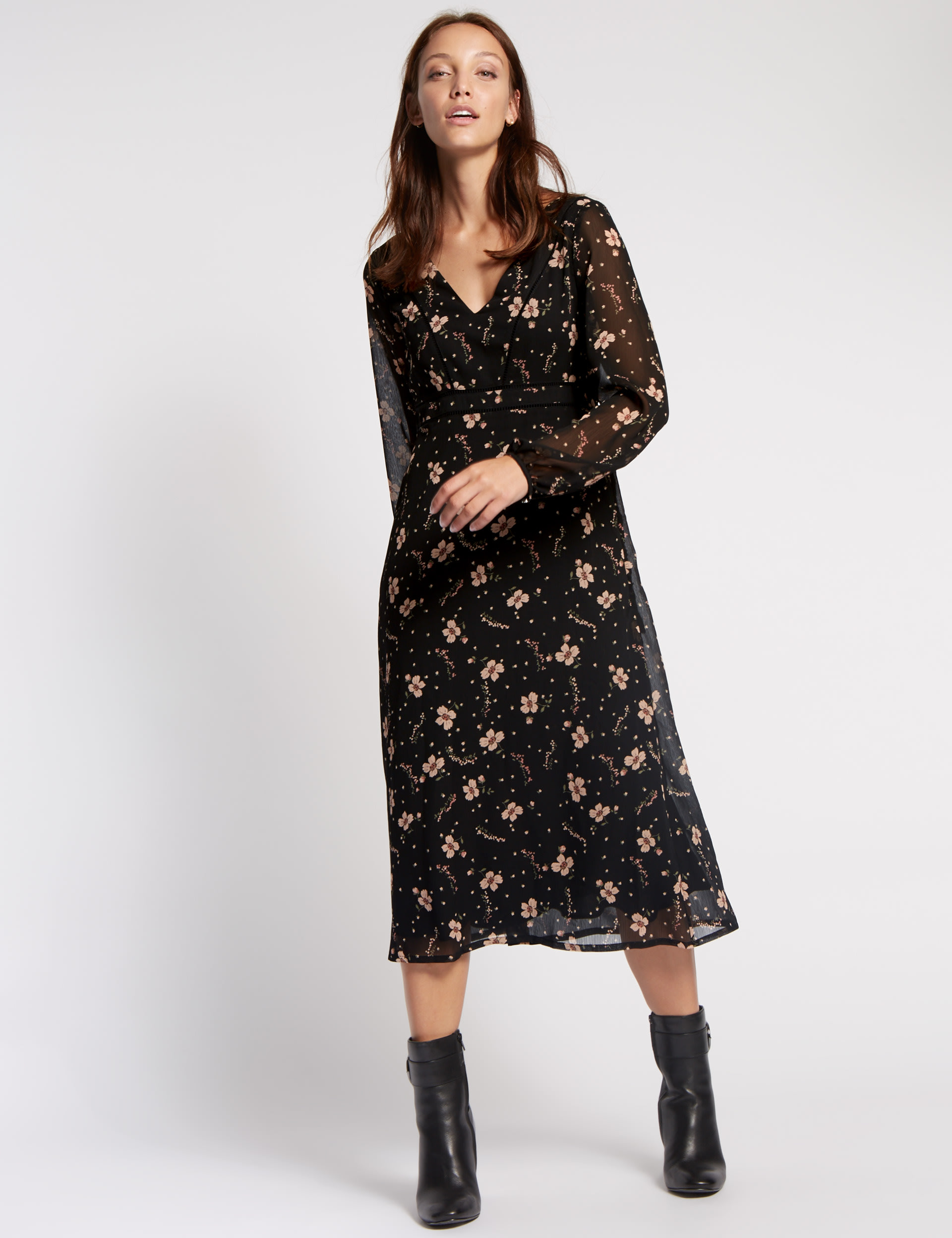 Romantic Floral Print Midi Dress Image 2 of 5