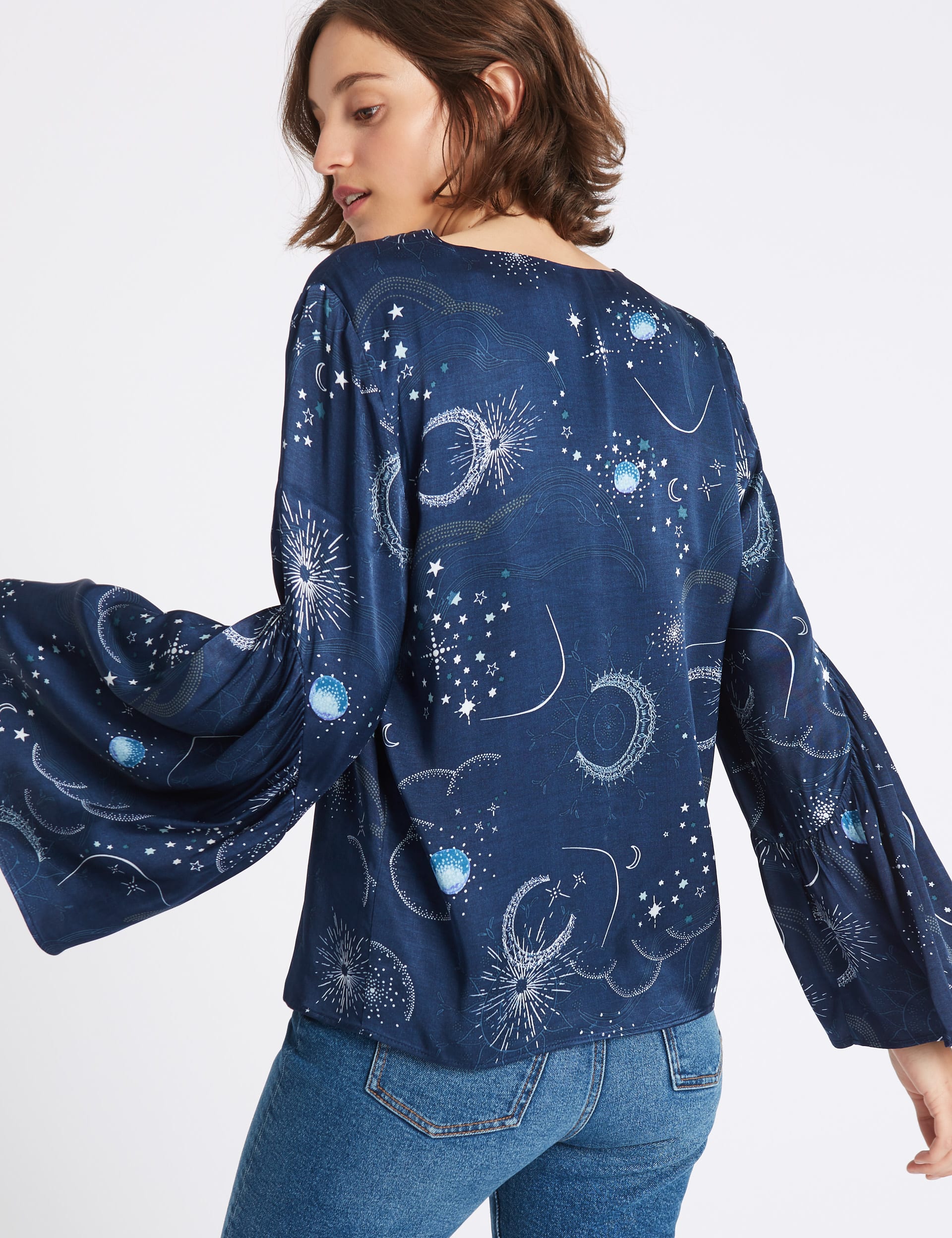 Printed V-Neck Flared Sleeve Shell Top Image 2 of 6