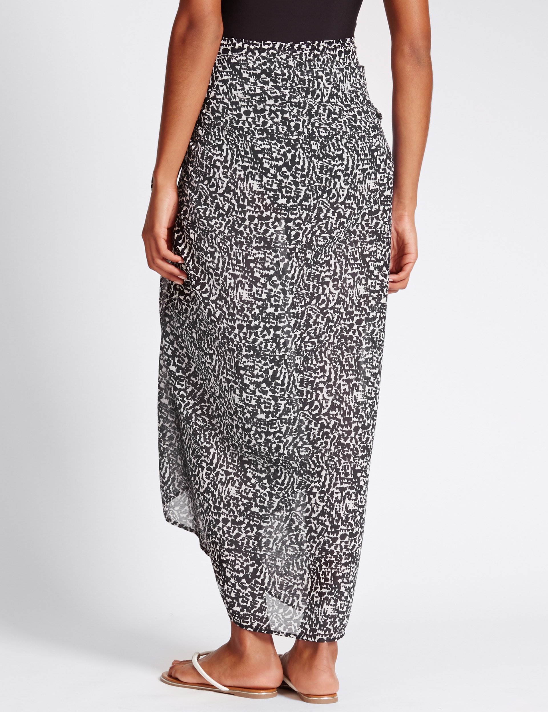 Amalfi Print Sarong Image 2 of 3