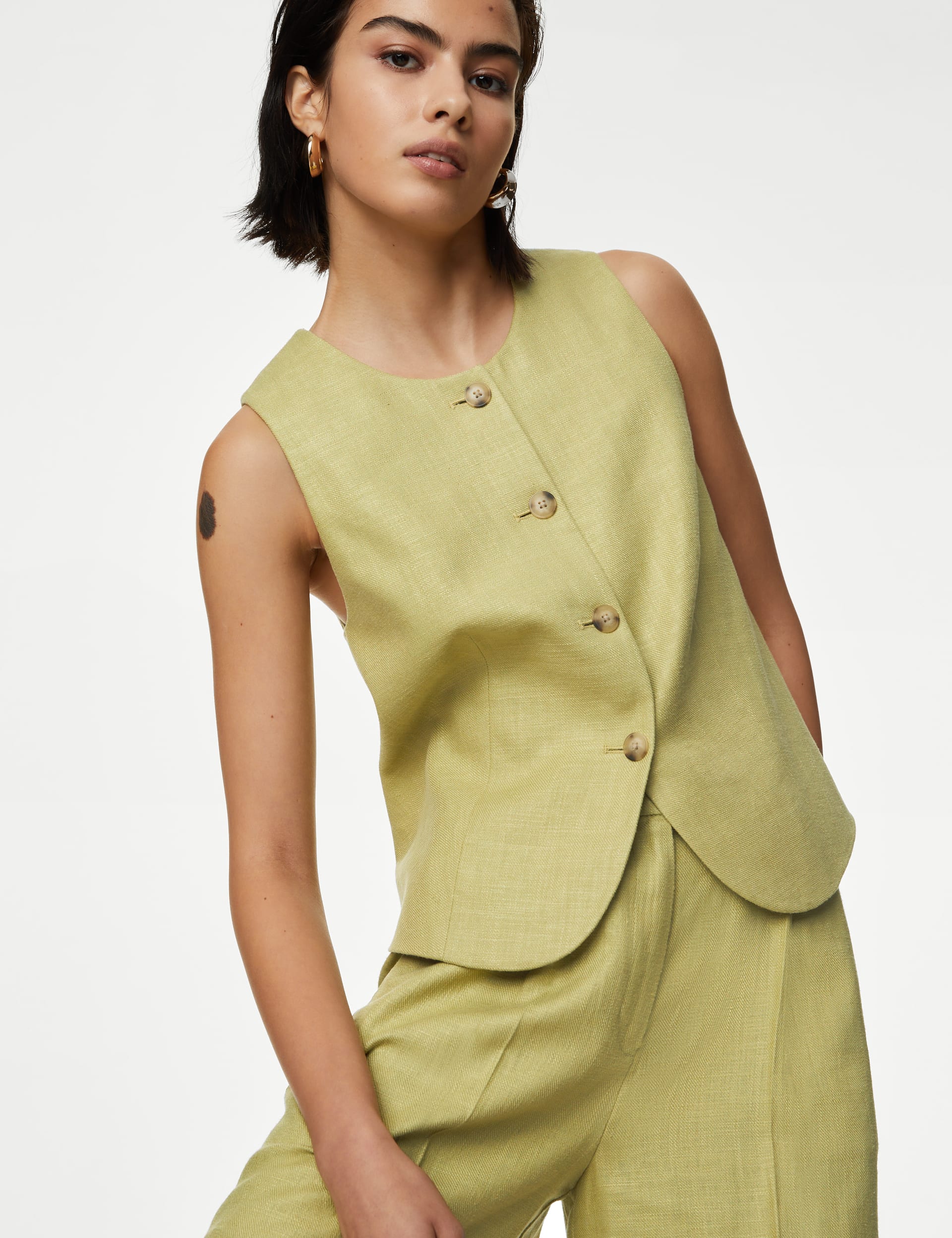 Linen Rich Tailored Waistcoat