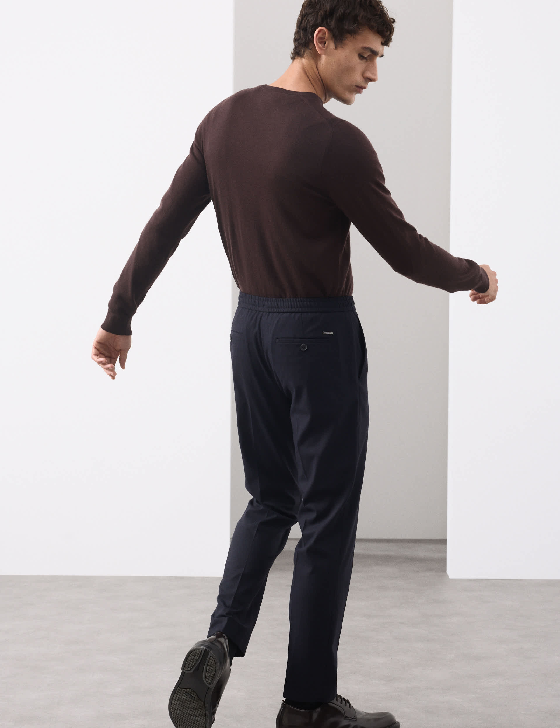 Tailored Fit Italian Wool Blend Performance Trousers