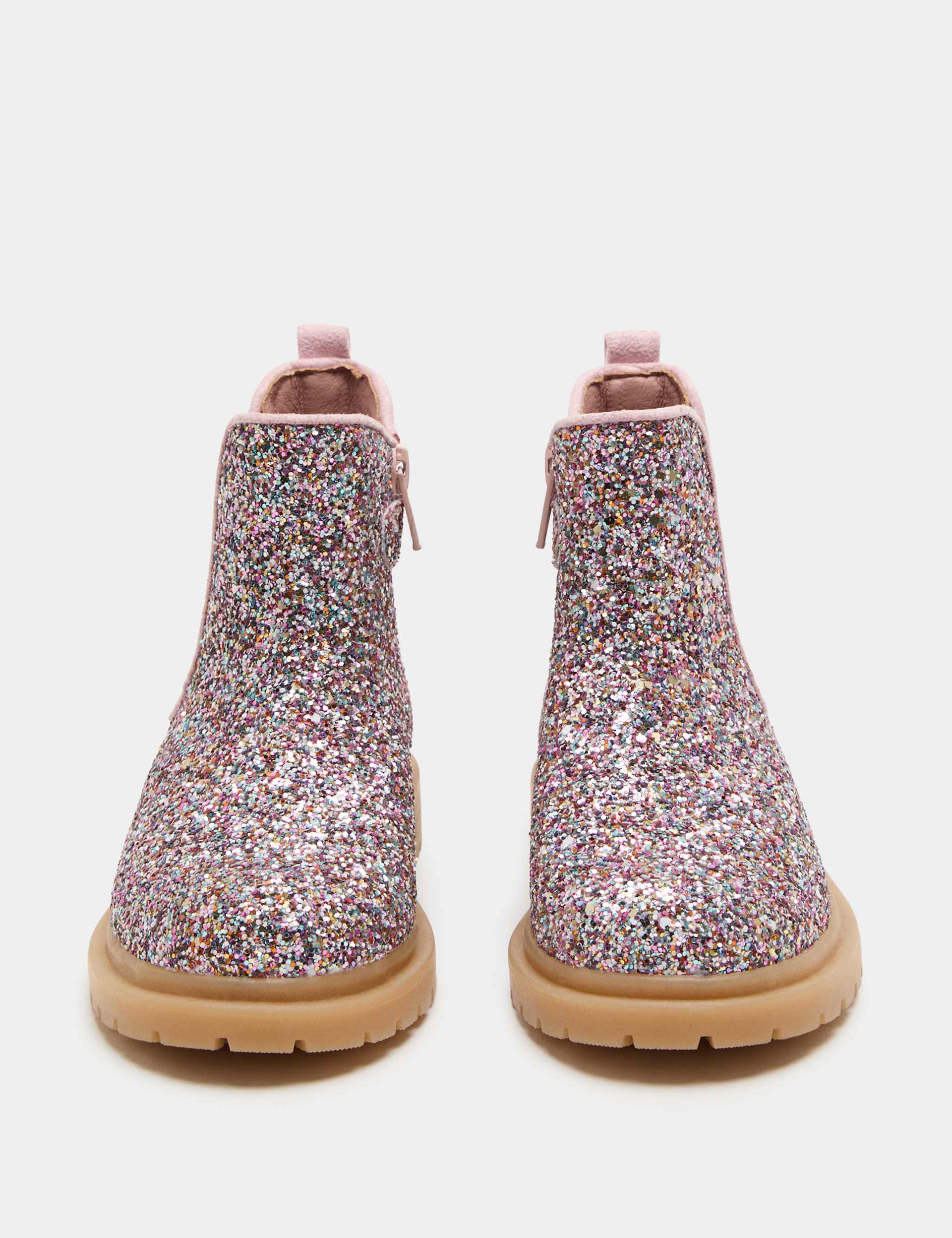 20% off Kids Footwear, Bags & Lunchboxes