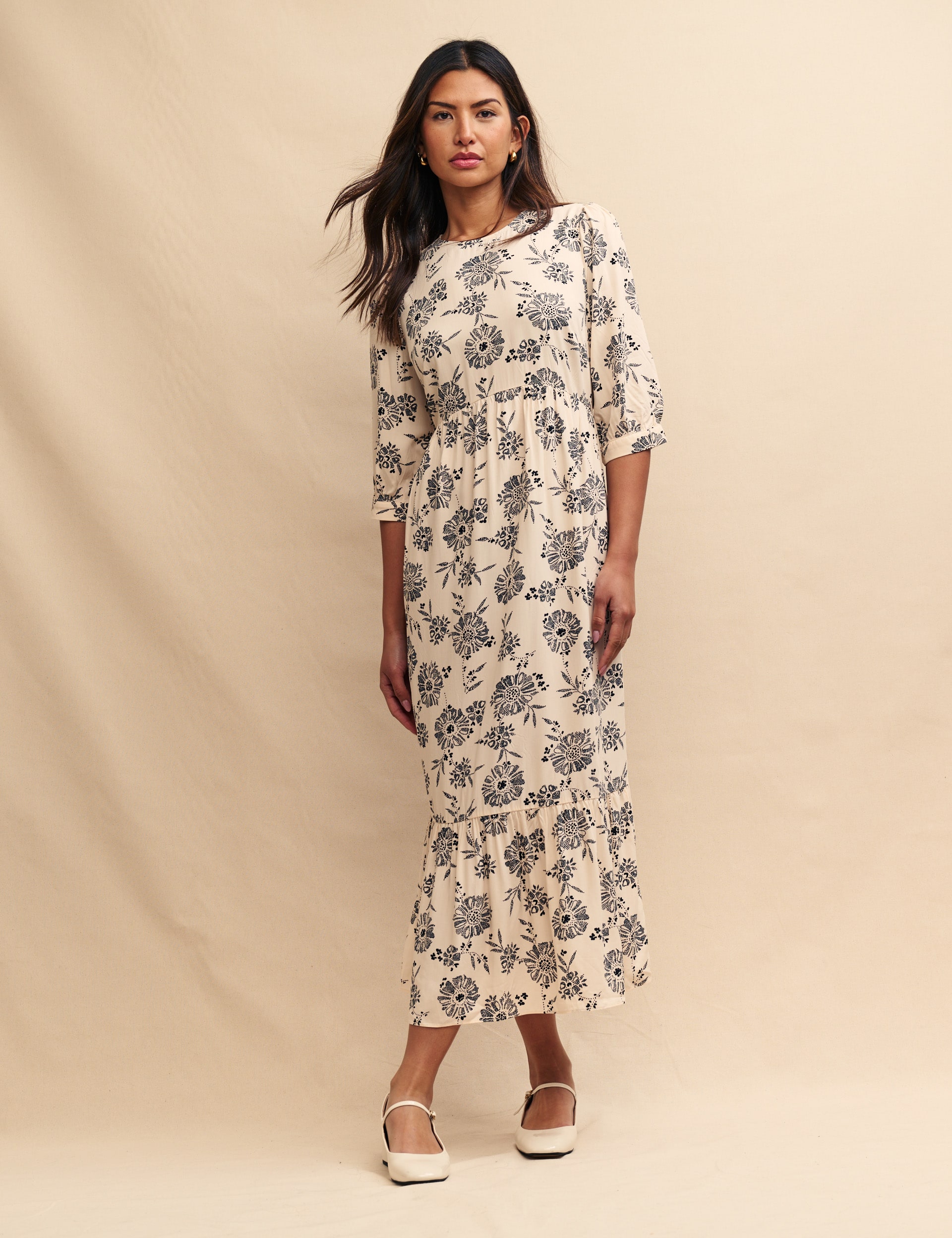 Floral Round Neck Midaxi Tiered Dress