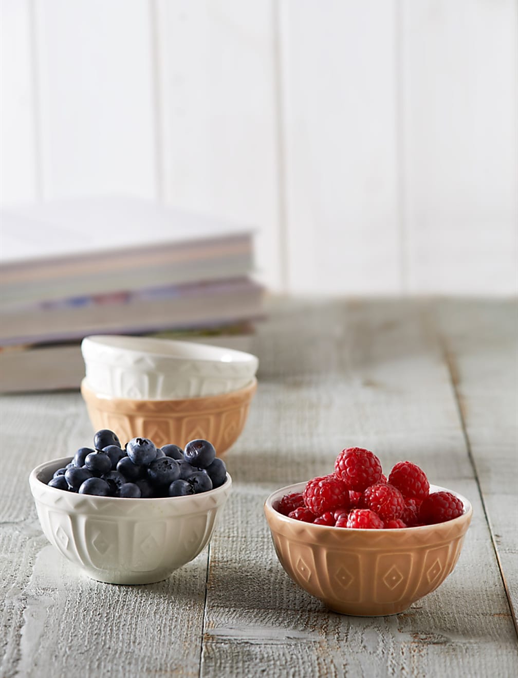 Set of 4 Small Bowls