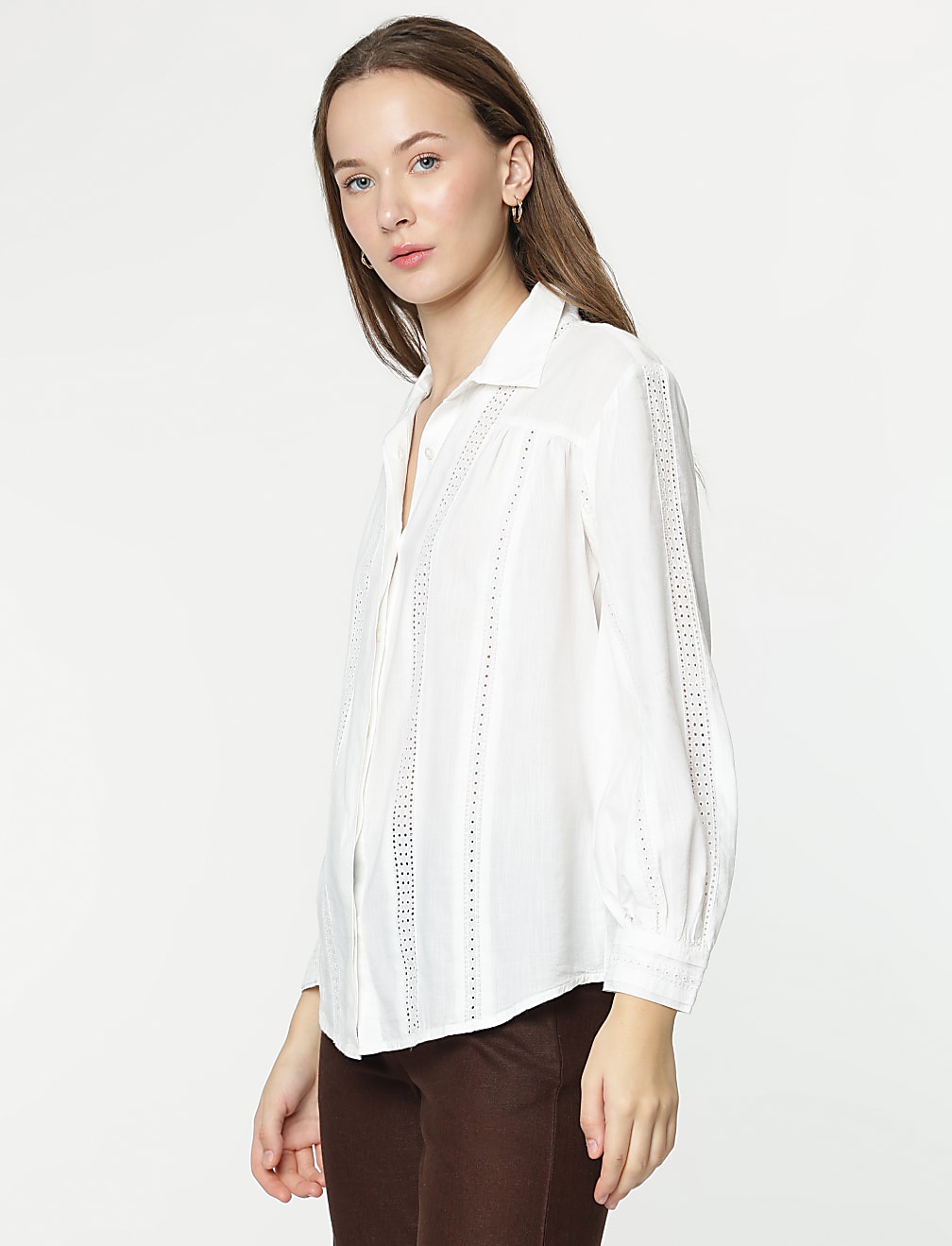 Cotton Rich Embroidery Spread Collar Shirt