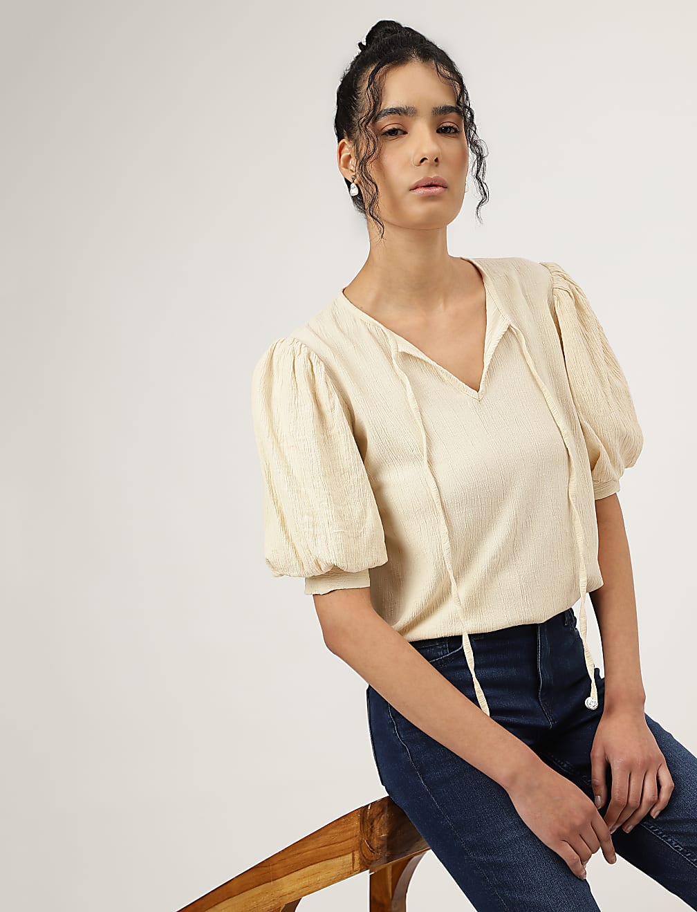 Tie-Up Neck Half Sleeves Top