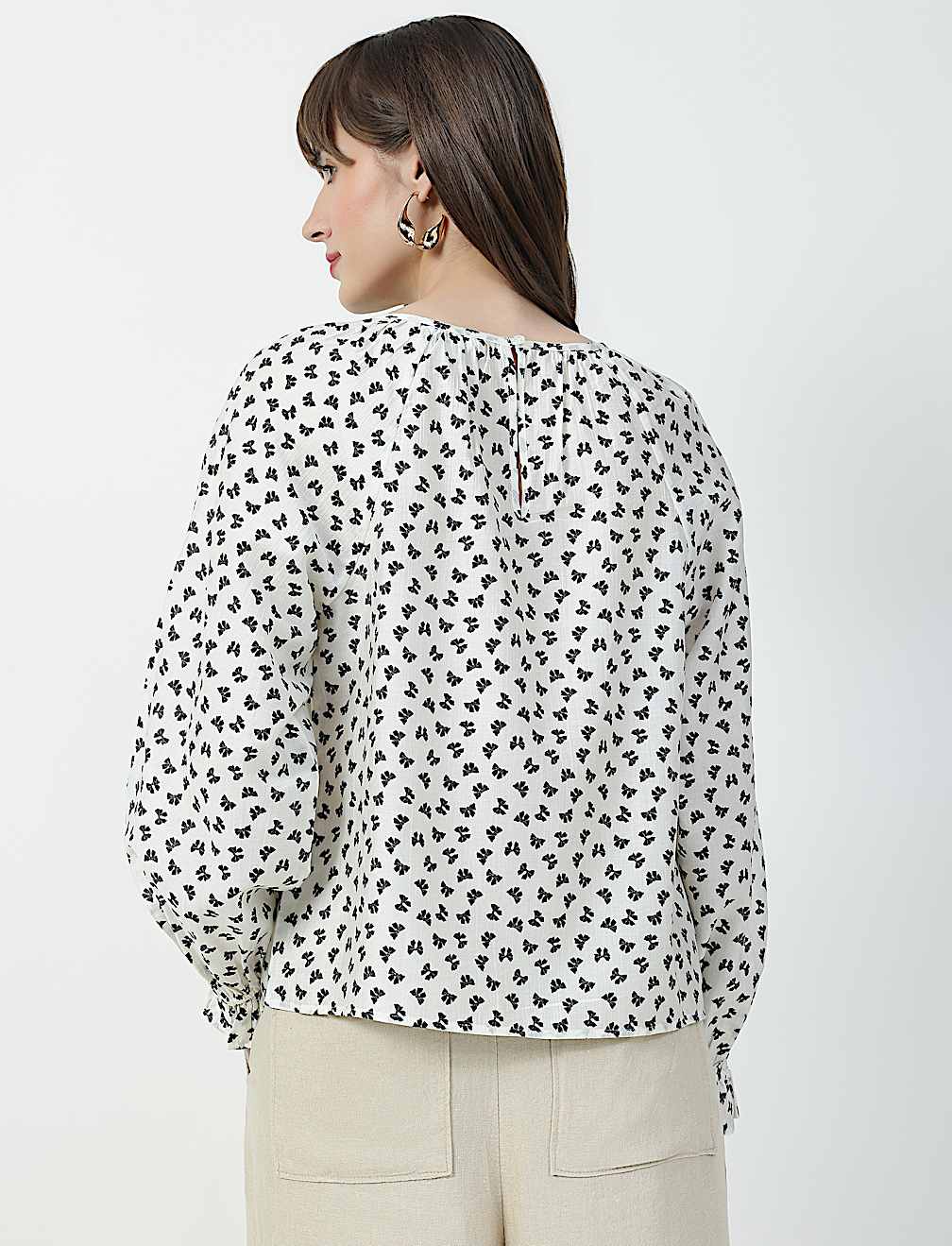 Lyocell Rich Bow Print Round Neck Top