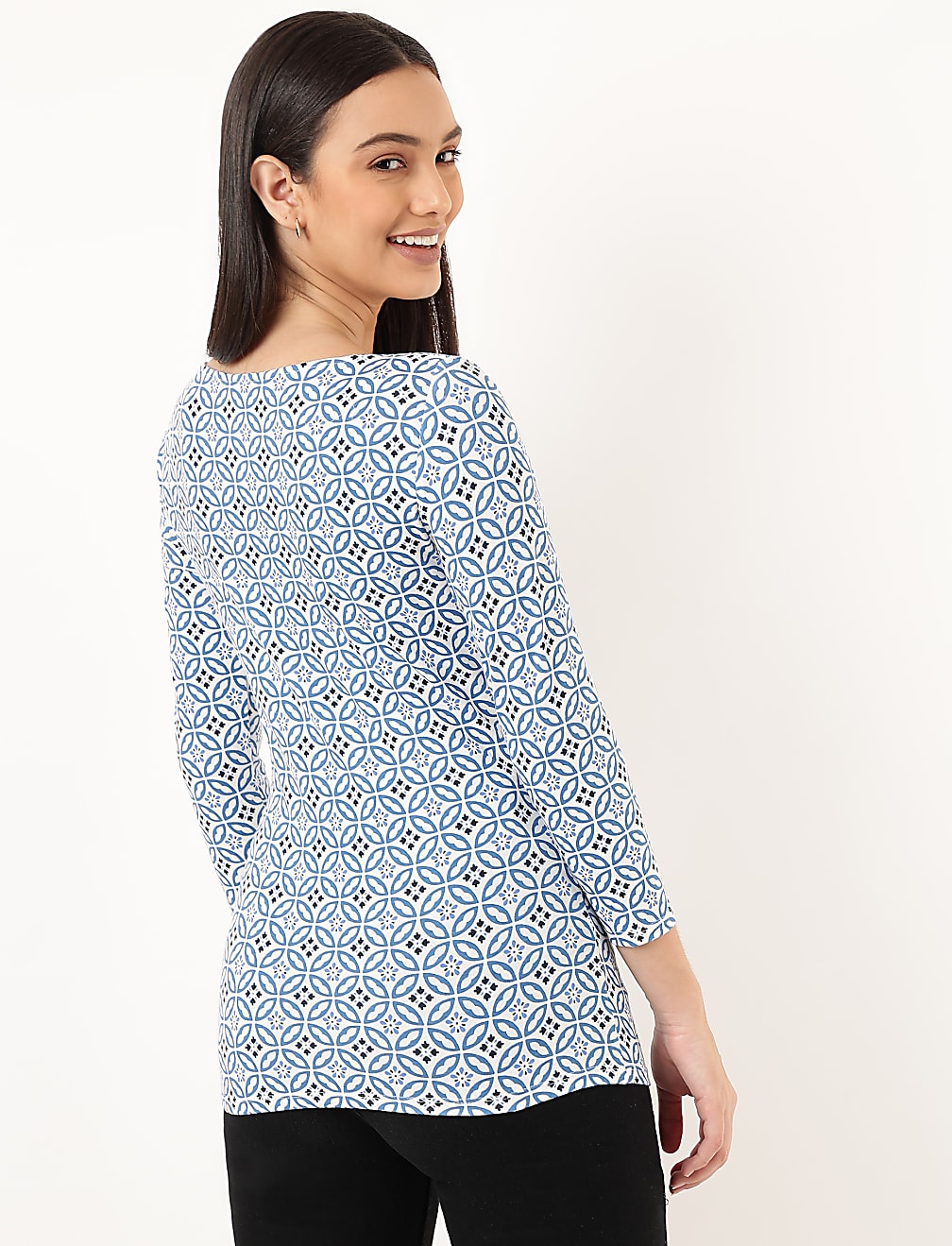 Cotton Mix Geometric Round Neck T-shirt