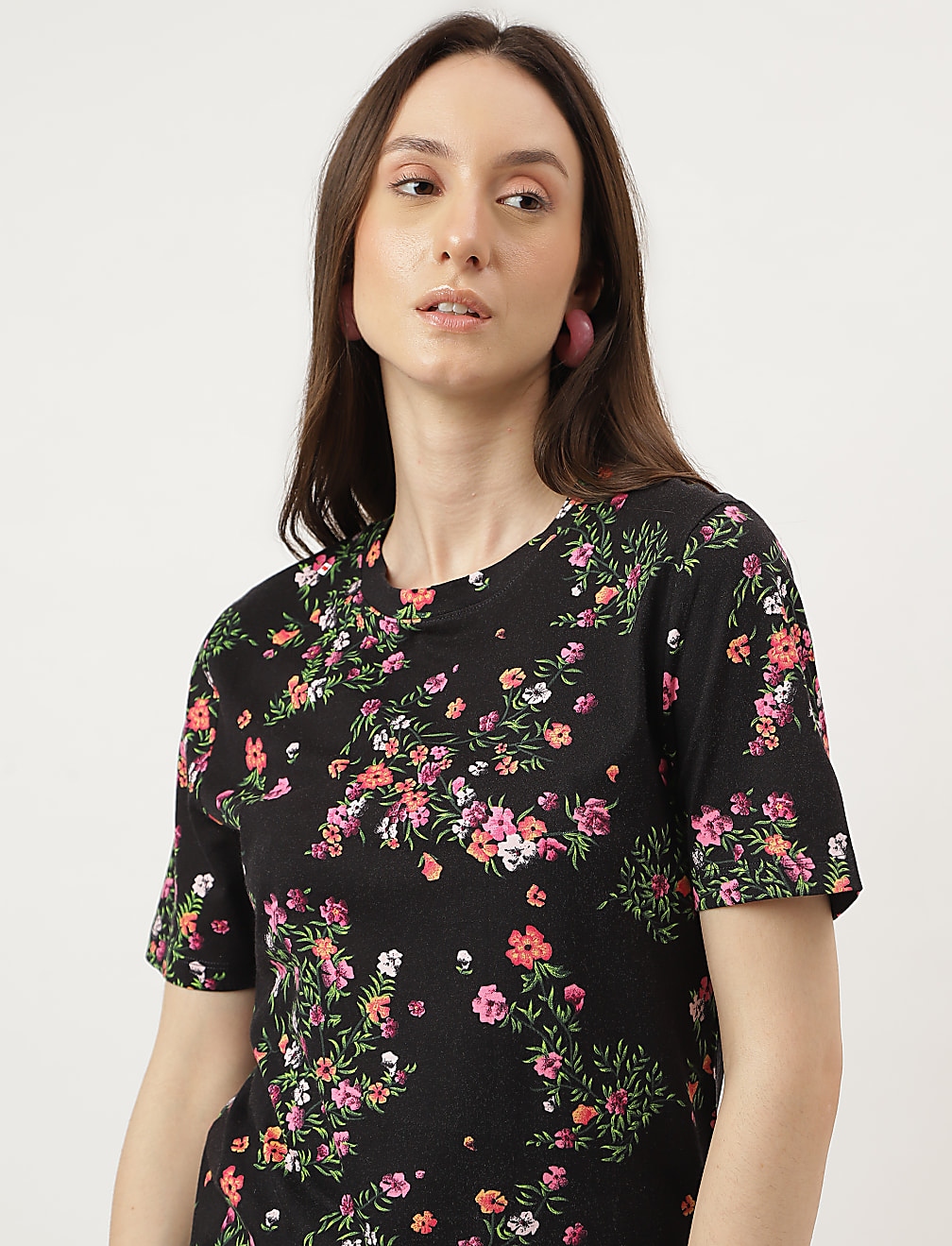 Straight Fit Crew Neck Tee