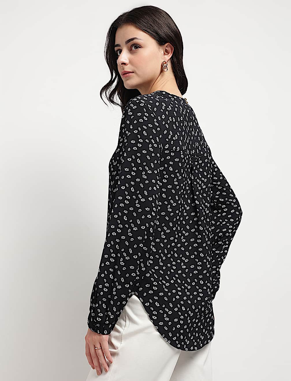 Floral V-Neck Blouson Top