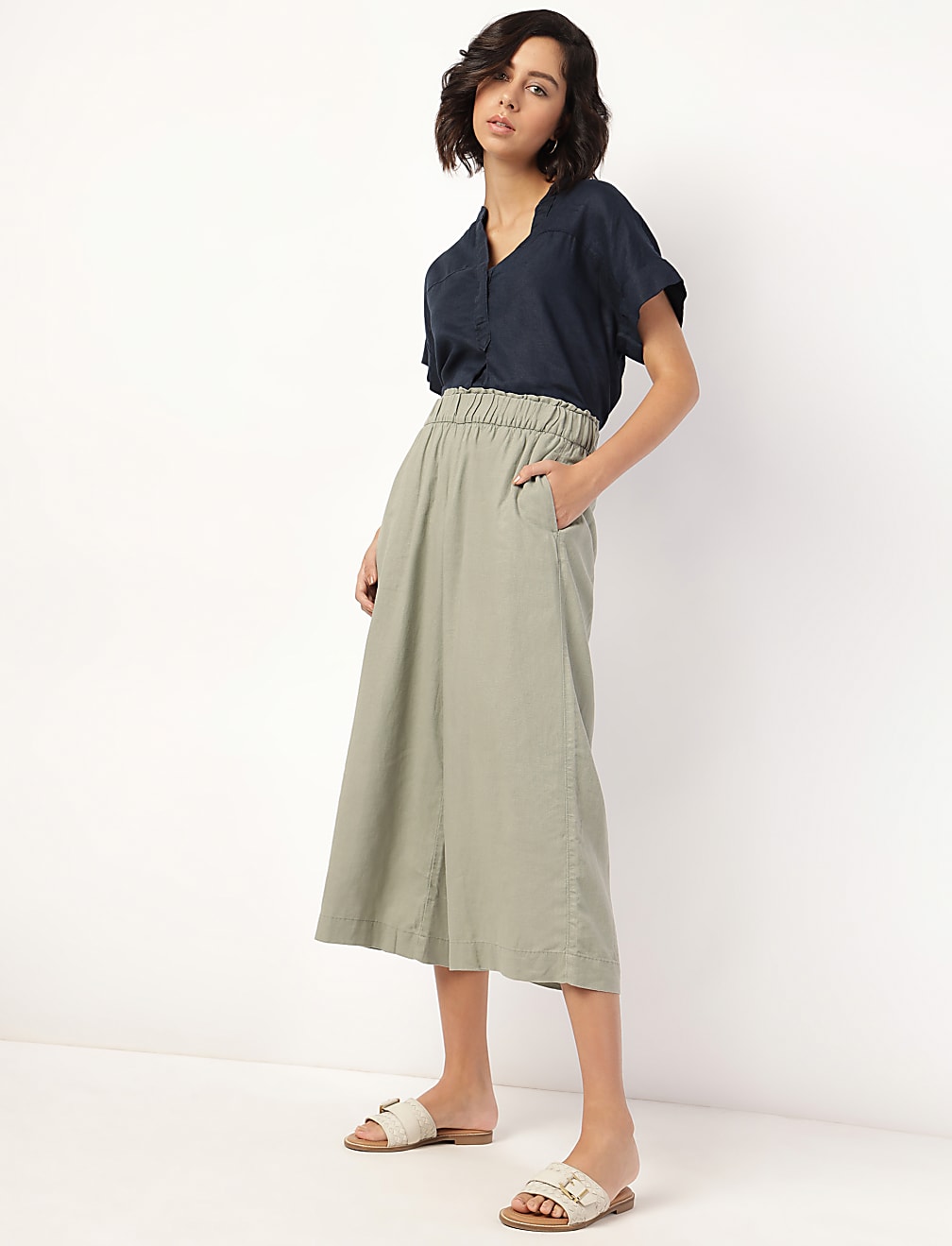 Pure Linen Plain V-Neck Top