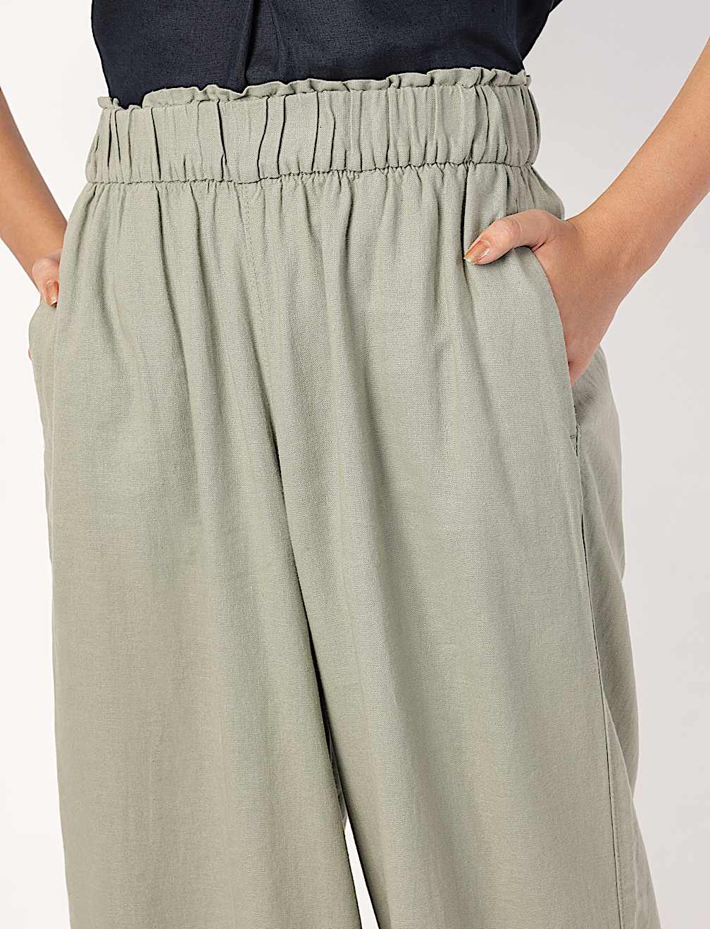 Pure Linen Plain V-Neck Top