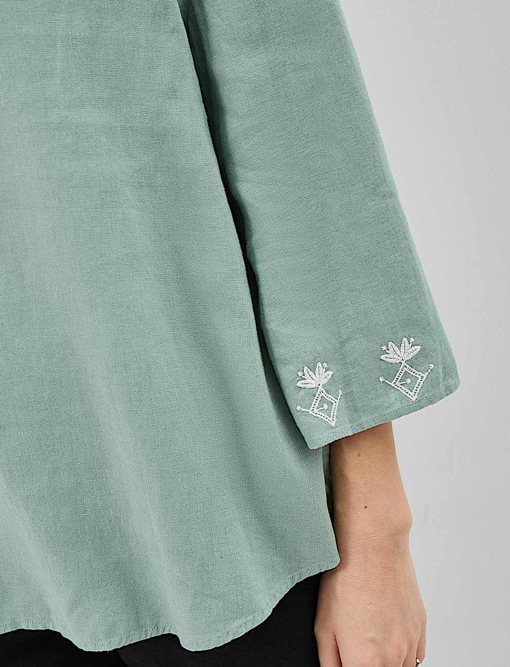 Linen-Rich Embroidered Tunic