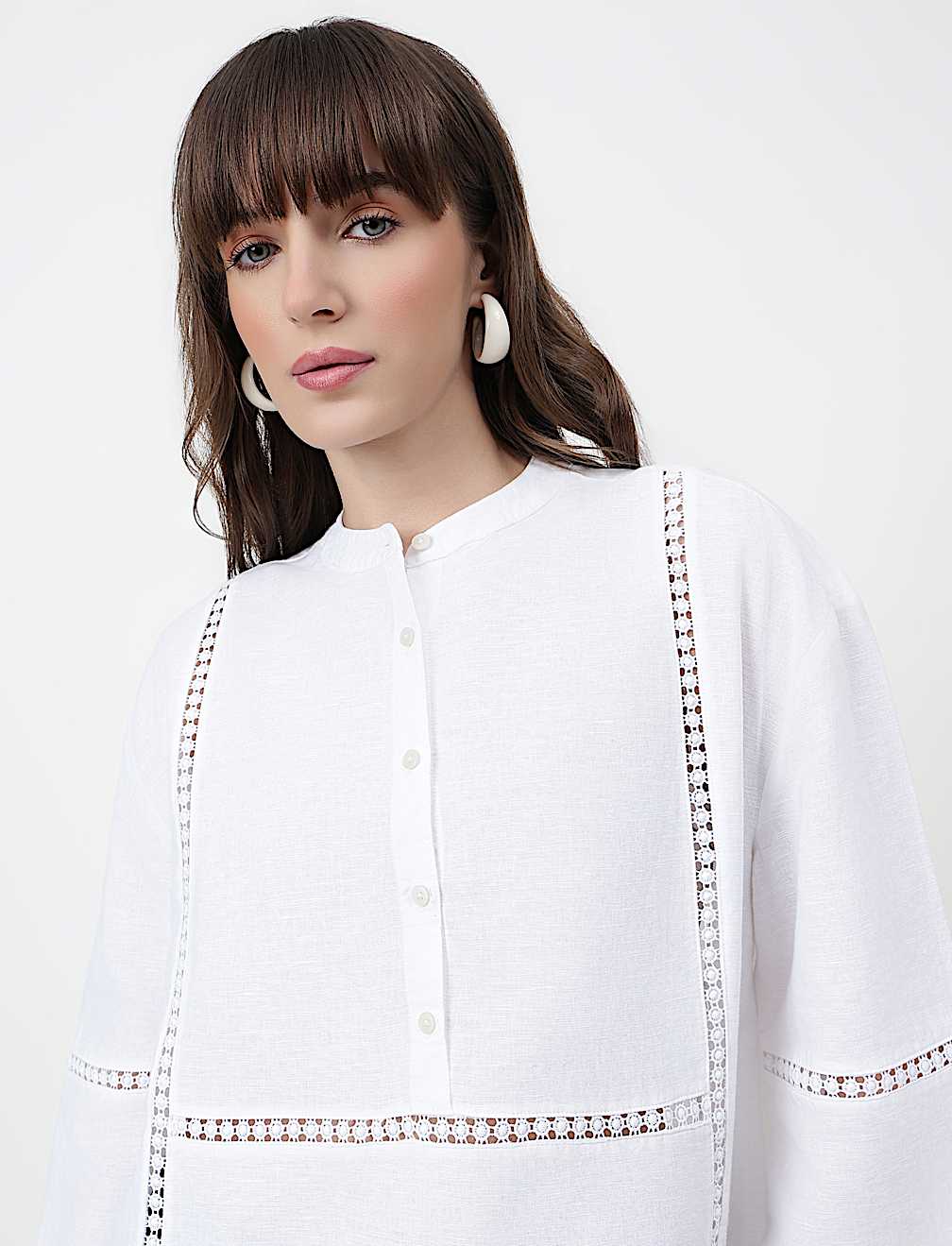 Linen Rich Embroidered Mandarin Collar Top