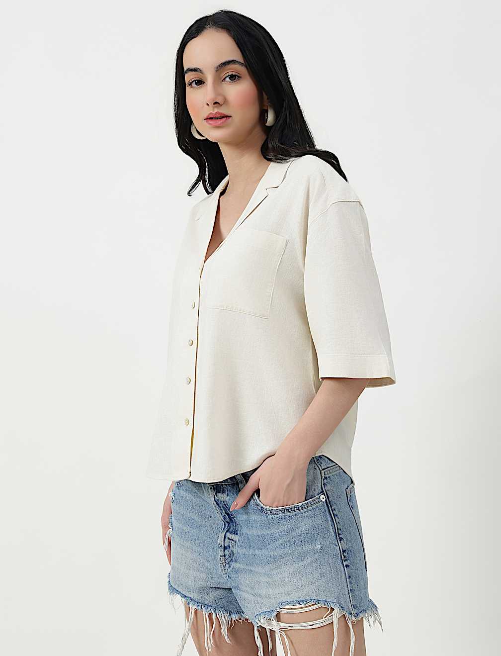 LINEN RICH RELAXED SHORT SLEEVE SHIRT