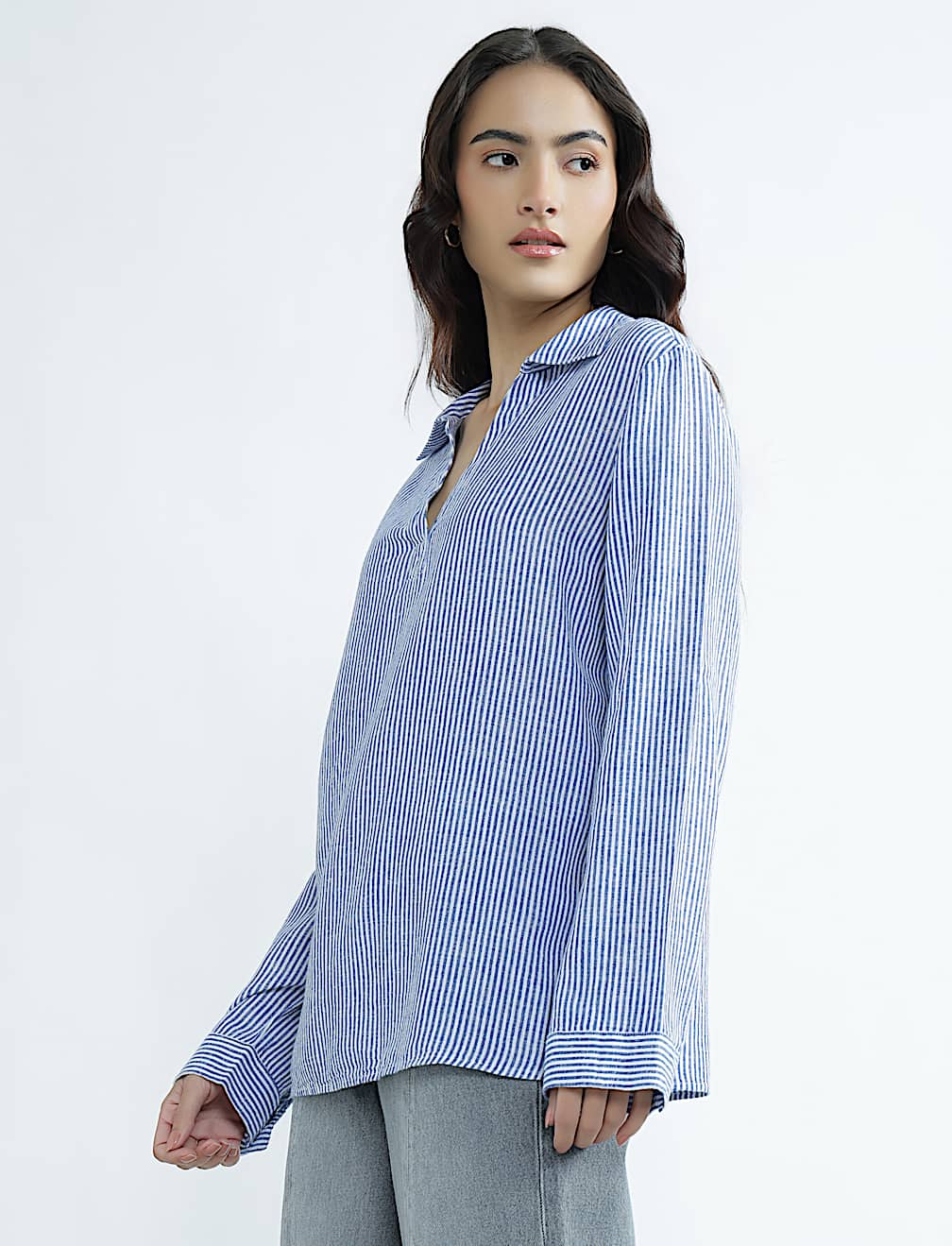 Linen Rich Plain Spread Collar Top